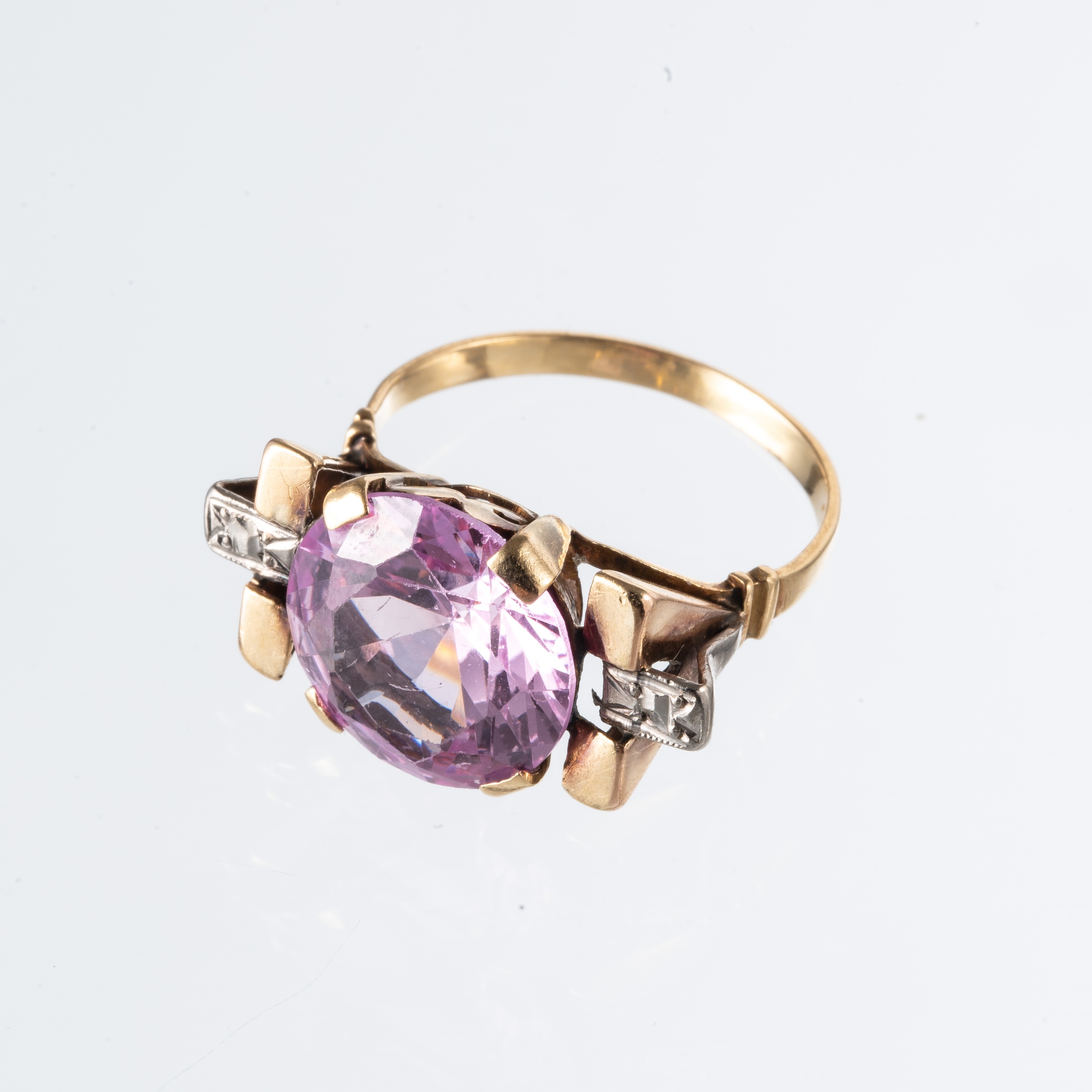 Oro giallo 18 kt, Anello con rosa di Francia sintetica