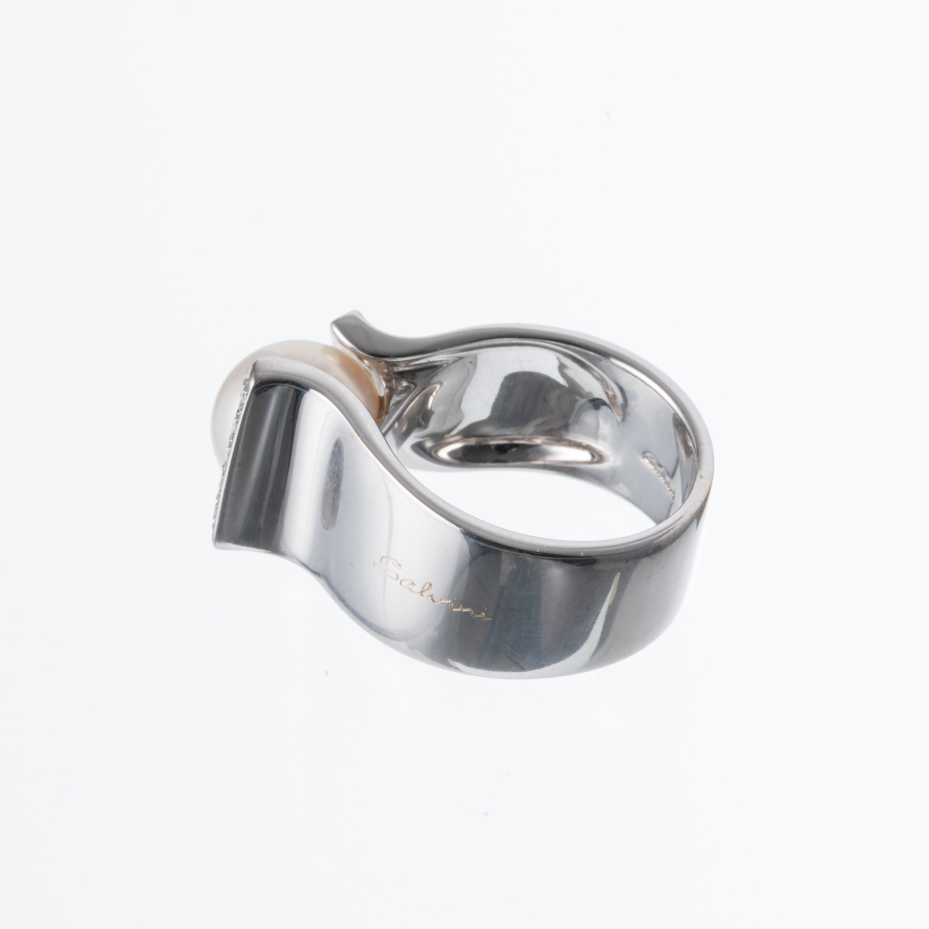 Salvini - Anello in oro bianco 18 kt con perla coltivata e brillanti