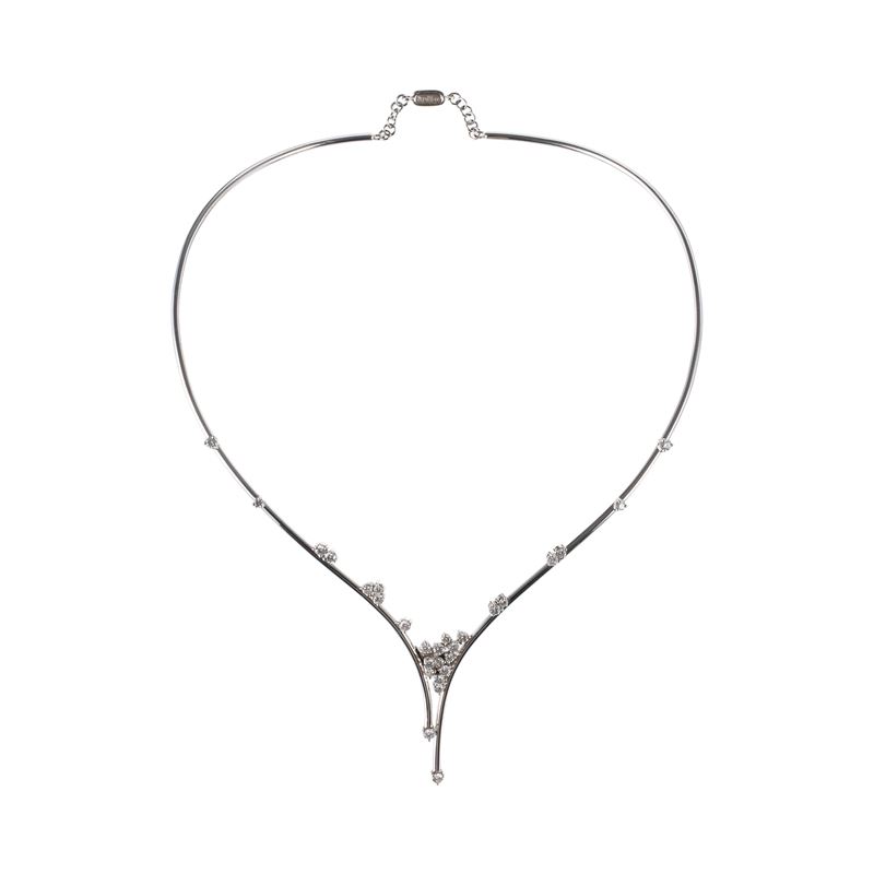 Girocollo rigido in oro bianco 18 kt con diamanti, ct 1.71