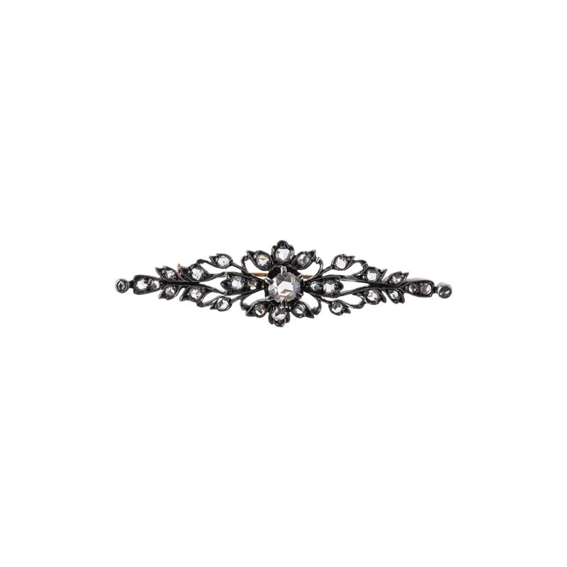 Spilla antica in oro bianco 18 kt, argento e diamanti