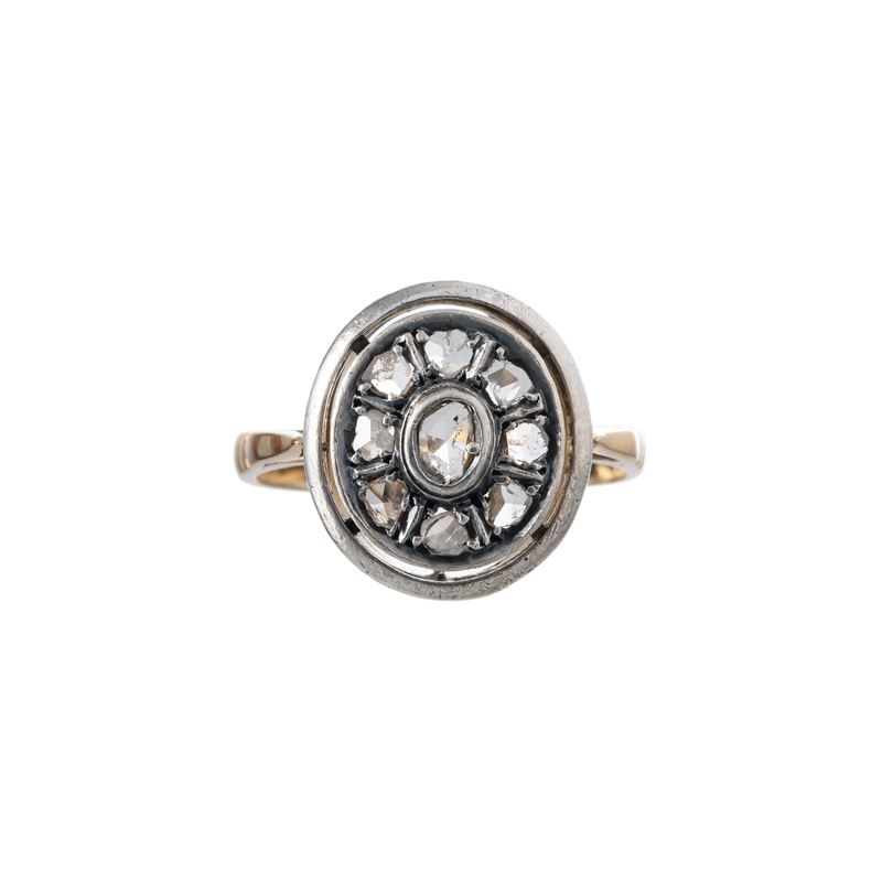 Anello in oro giallo 18 kt, argento e diamanti con rosette