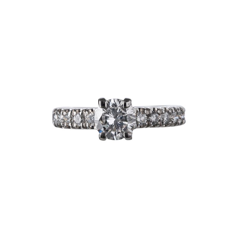 Anello solitario, oro bianco 18 kt con diamanti