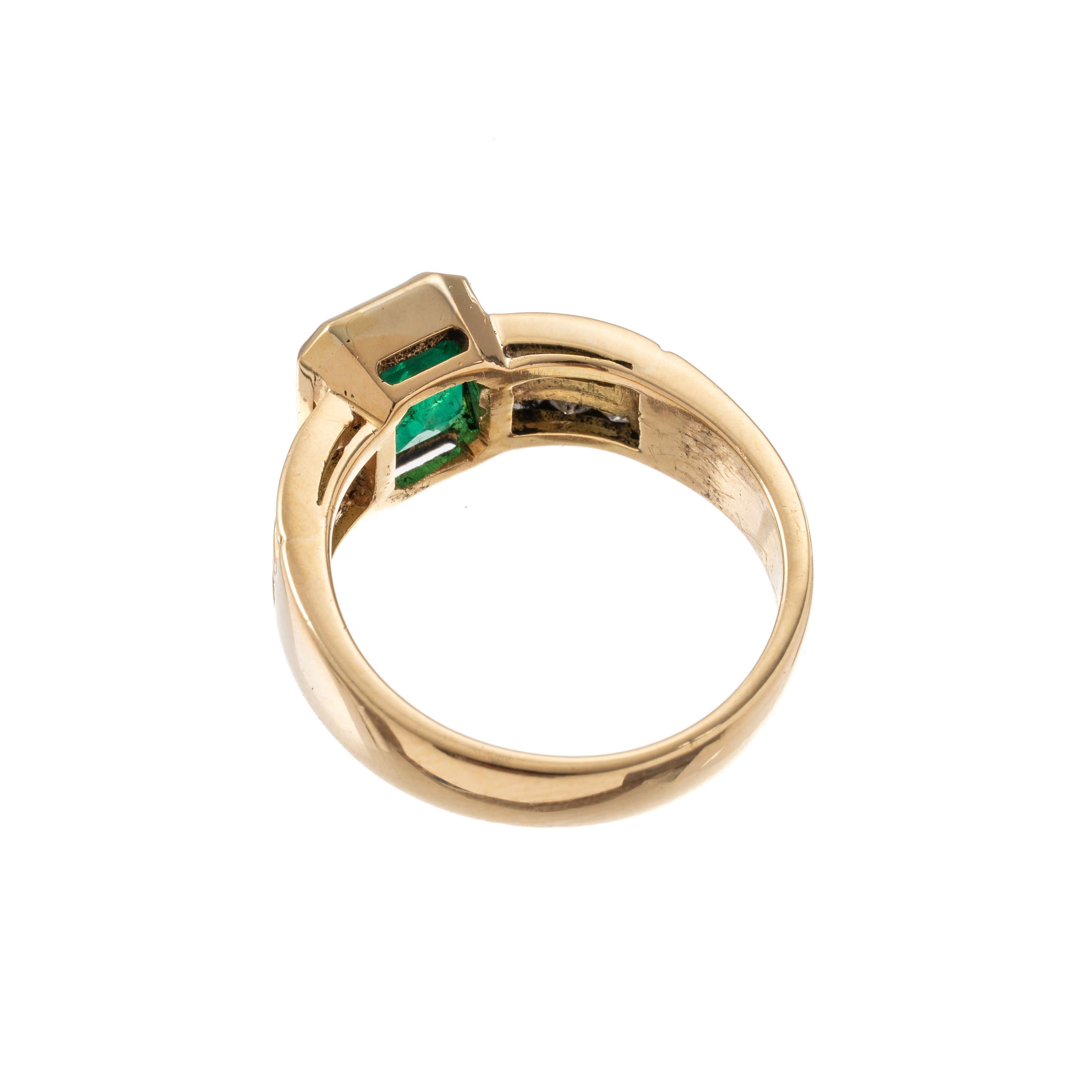 Oro giallo 18 kt, Anello con smeraldo e diamanti