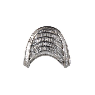 Anello in oro bianco 18 kt con diamanti baguette