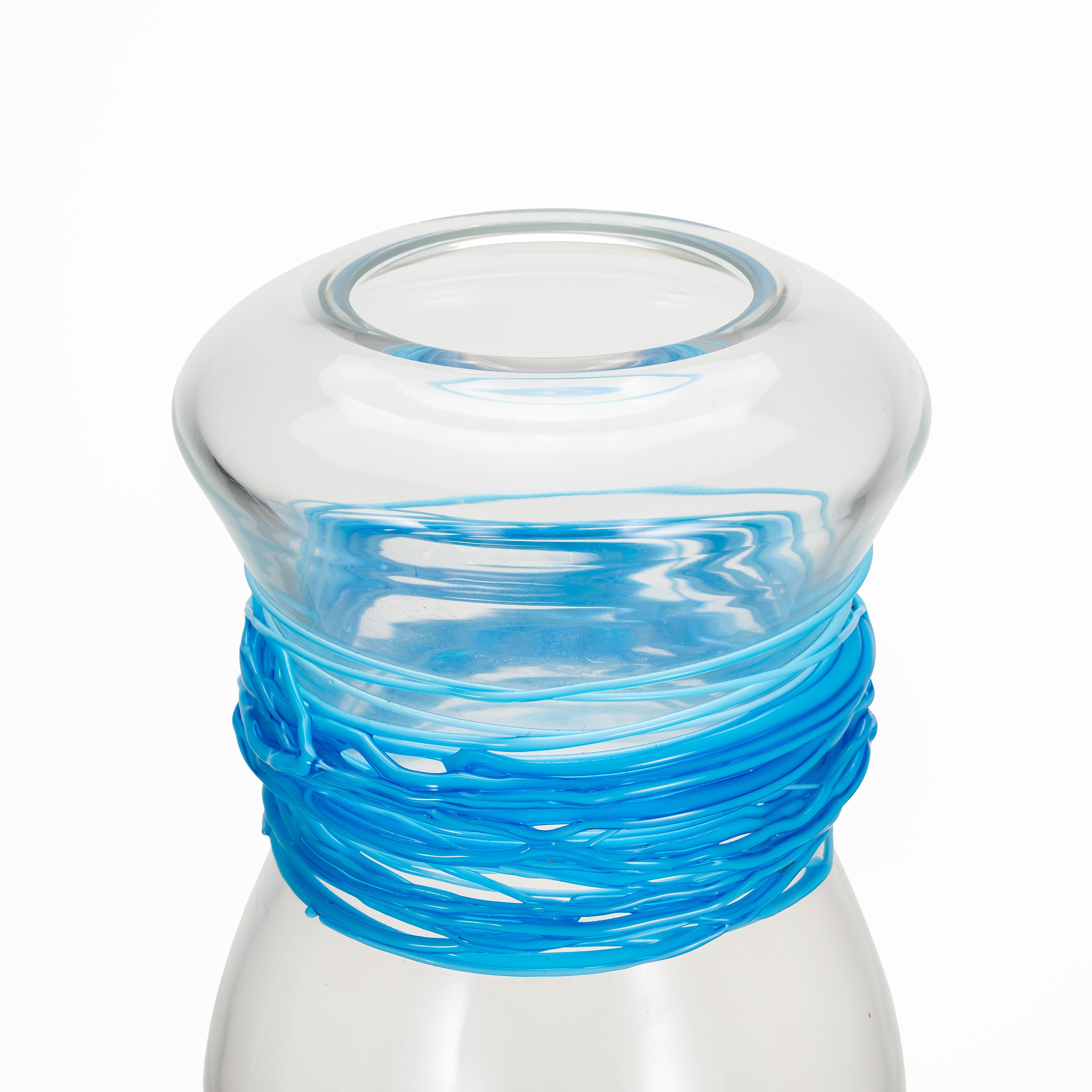 Anonimo, Vaso in vetro con filo lattimo e applicazioni colorate a caldo