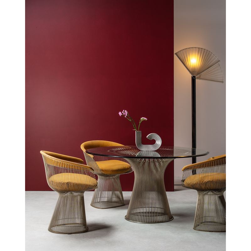 Warren Platner - Tavolo e quattro sedie in acciaio e vetro (produzione Knoll International), circ...