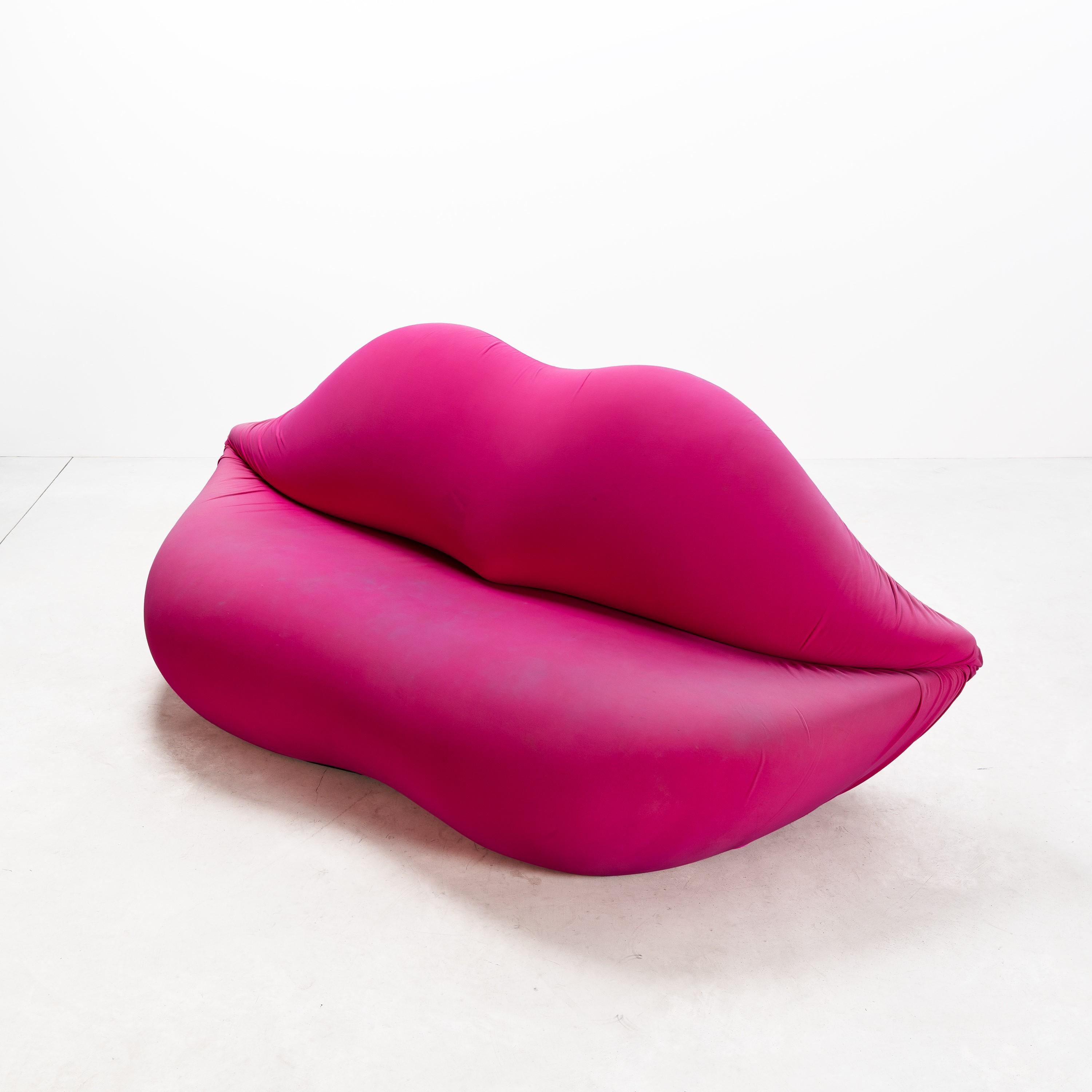 Studio 65 - Divano “Bocca Pink Lady” (edizione limitata)