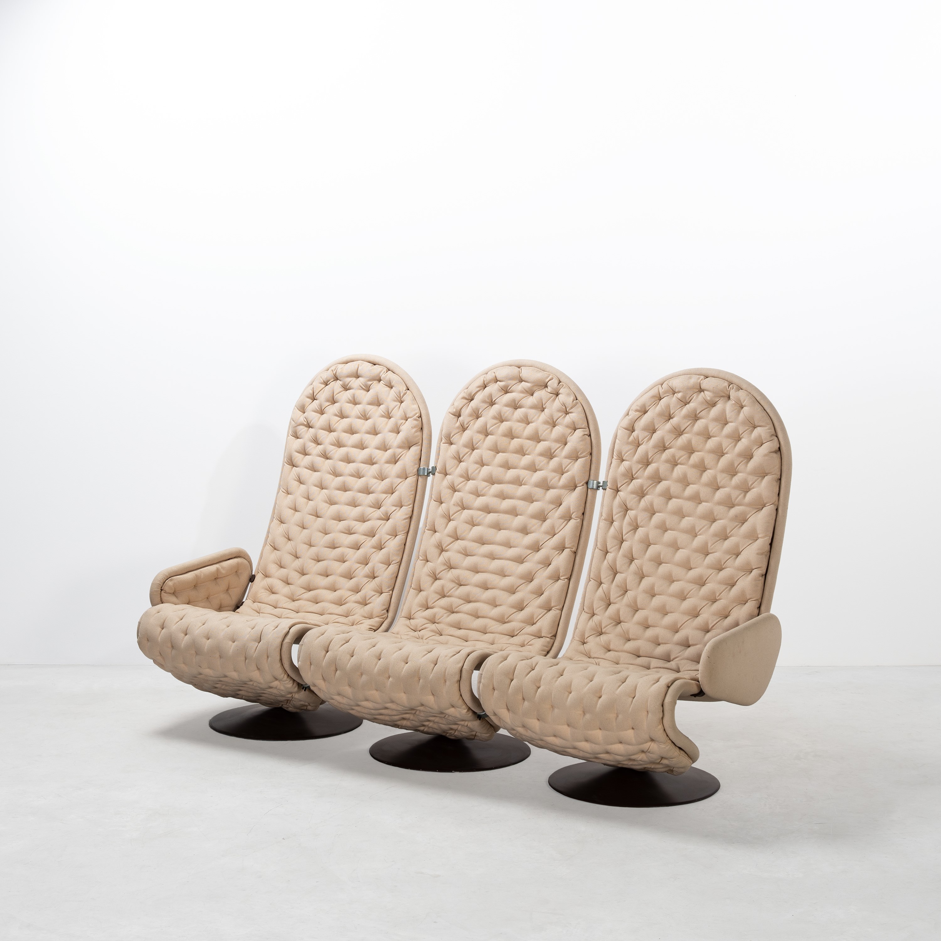 Verner Panton - Divanetto modulare e poltrone “1-2-3 Deluxe”