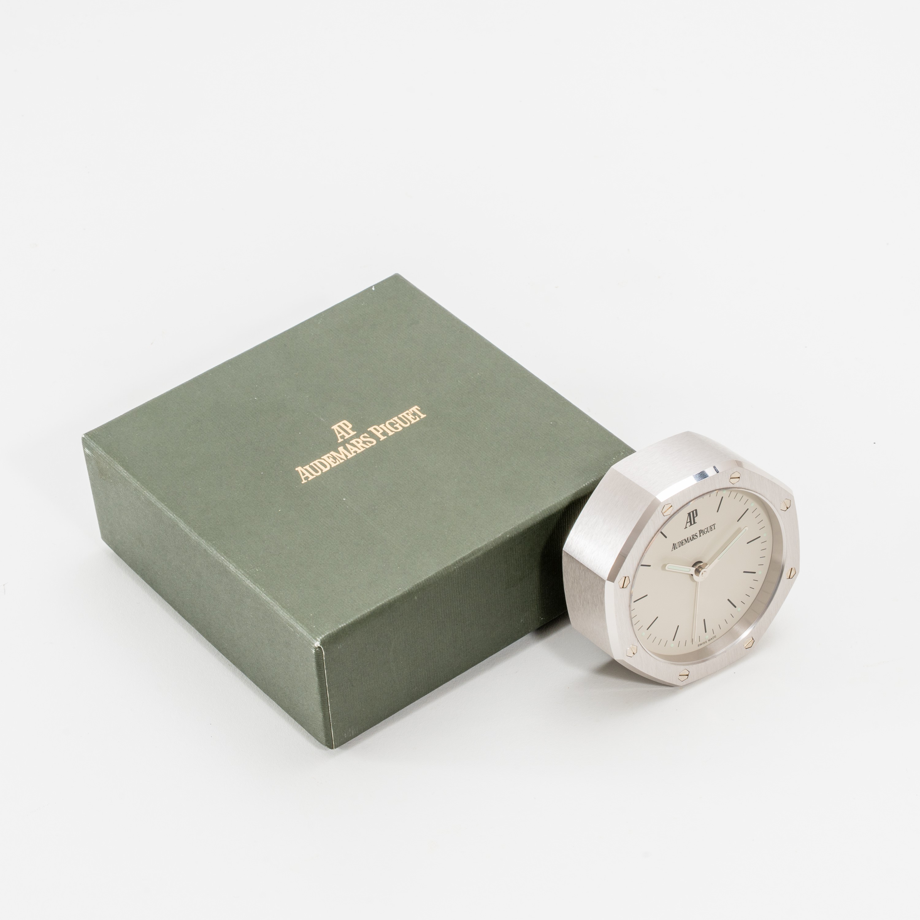 Audemars Piguet - Pendulette Royal Oak sveglia al quarzo in acciaio con quadrante bianco