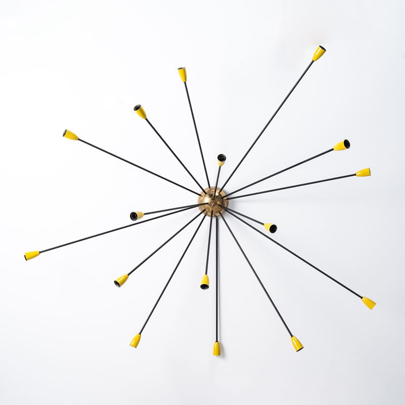 Anonimo, Lampadario Sputnik in ottone e metallo laccato (anni ’60)