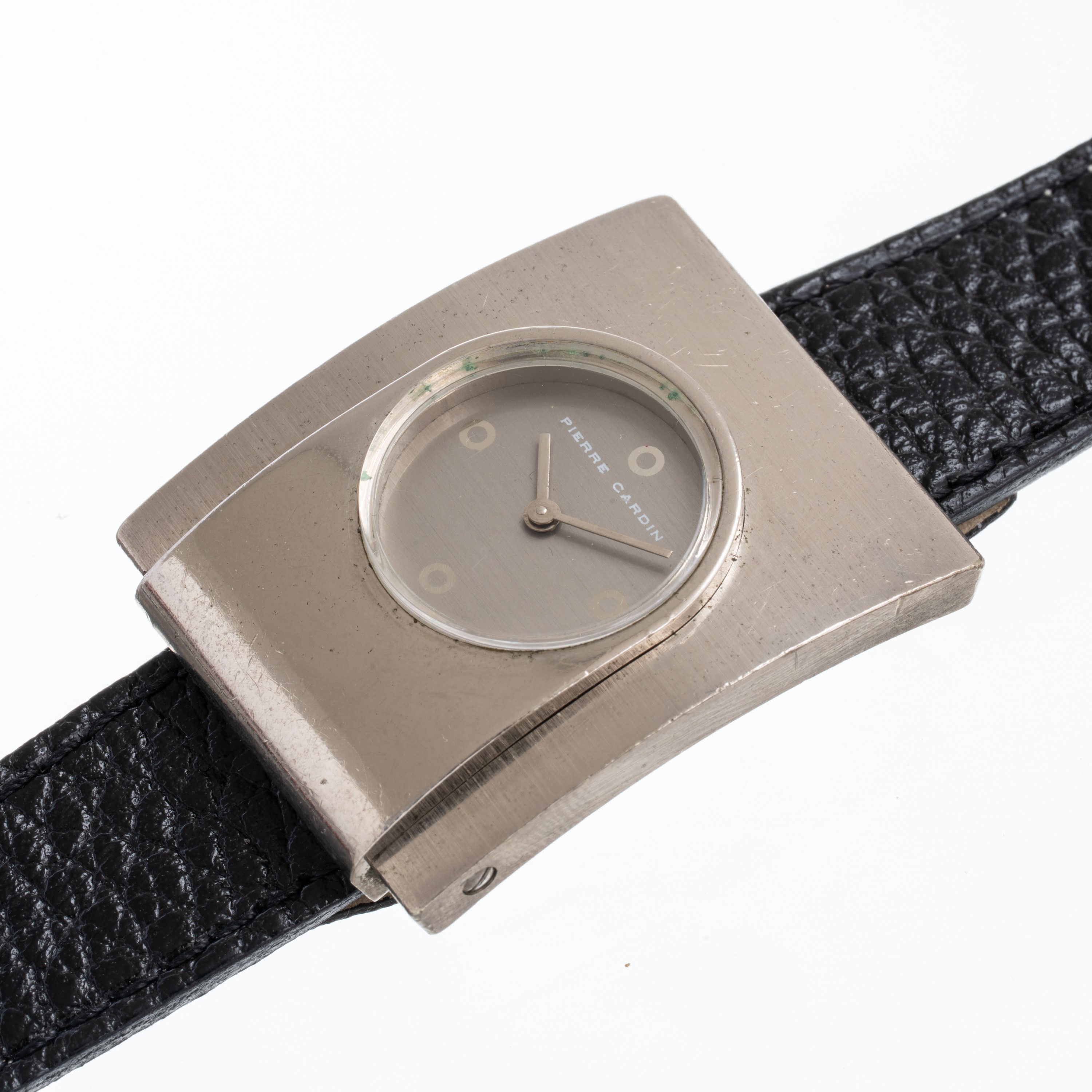 Pierre Cardin - Tank — orologio solo tempo a carica manuale con quadrante grigio