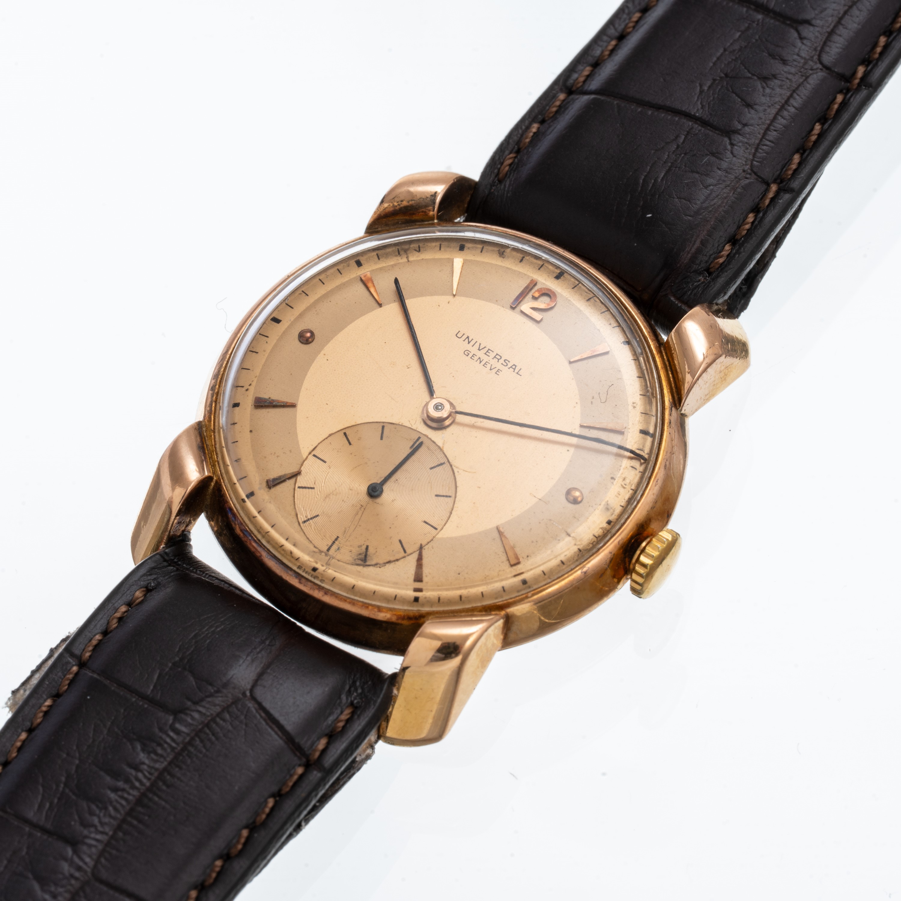 Universal Geneve - Calatrava 112109, orologio solo tempo in oro giallo 18 kt con quadrante bitona...