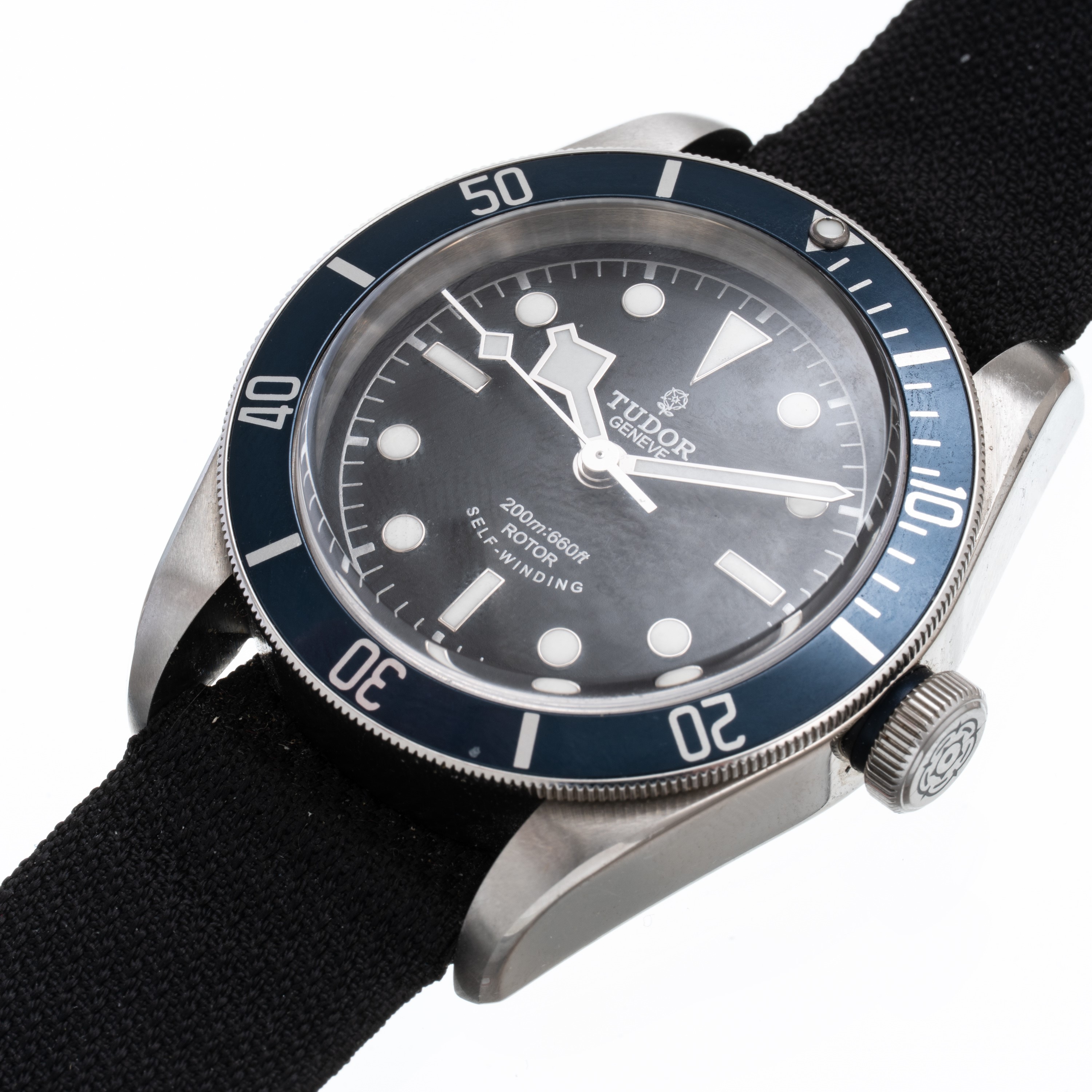 Tudor - Black Bay 79220, Orologio solo tempo automatico in acciaio con quadrante nero e ghiera bl...