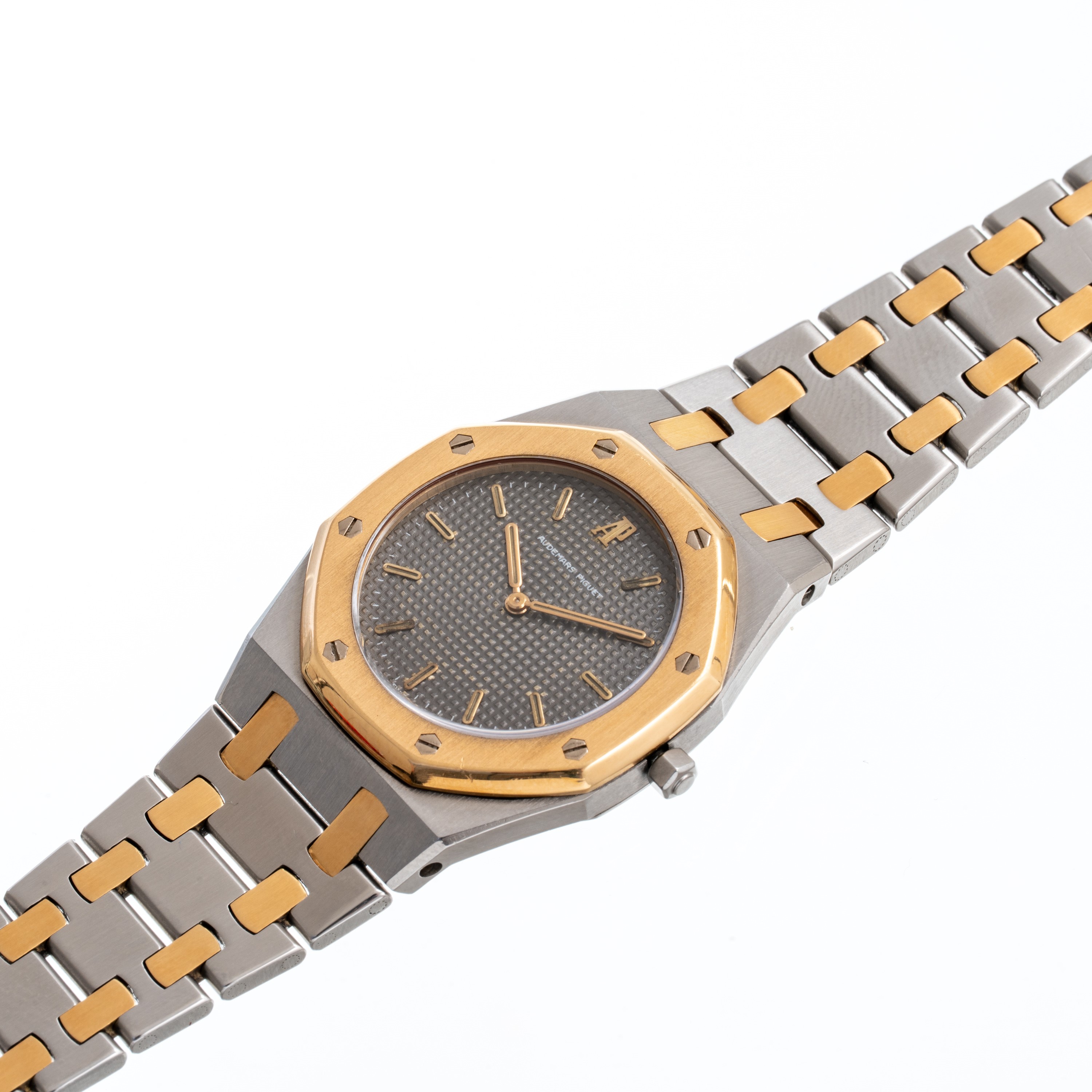 Audemars Piguet - Royal Oak Lady 56271SA, orologio solo tempo al quarzo in acciaio e oro giallo 1...