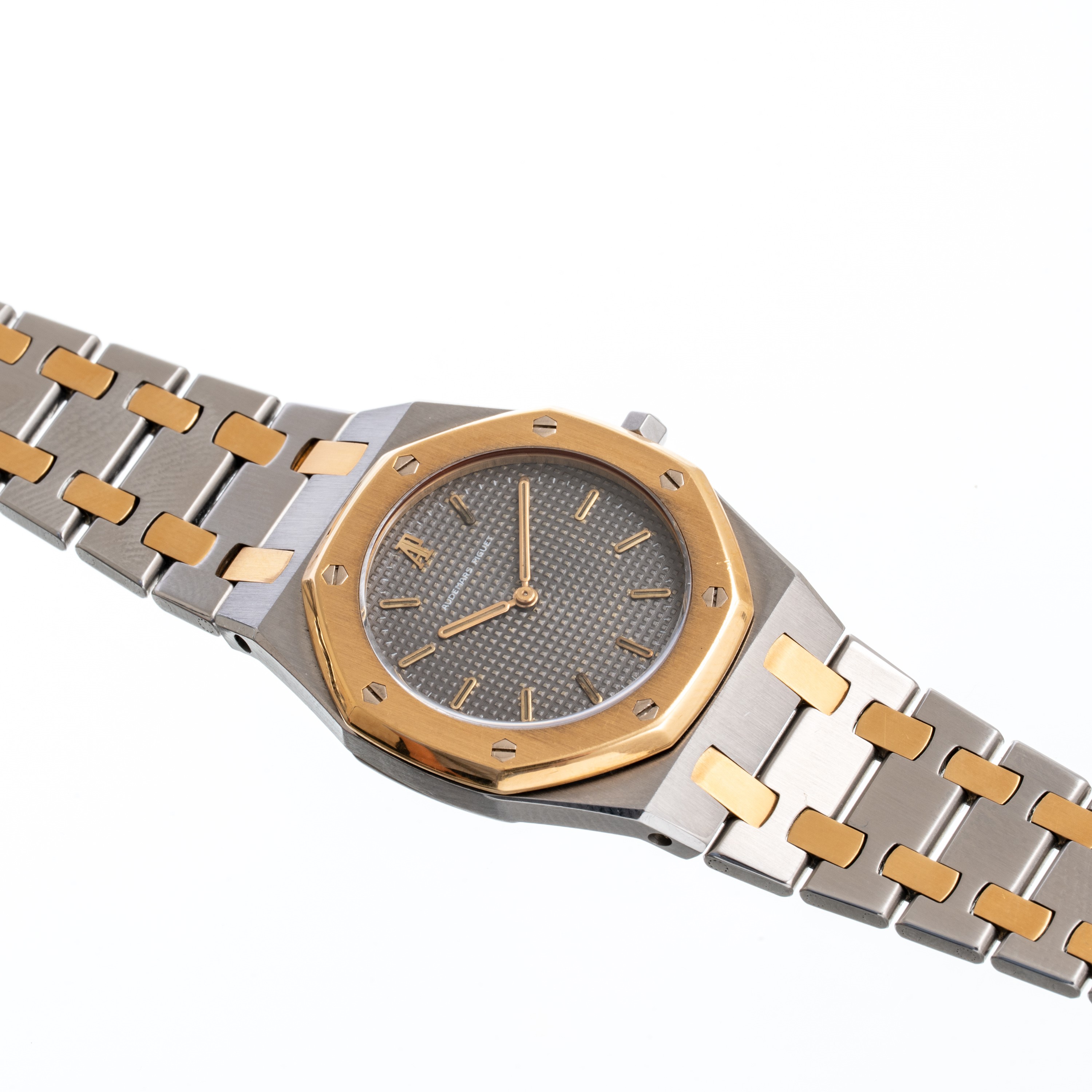 Audemars Piguet - Royal Oak Lady 56271SA, orologio solo tempo al quarzo in acciaio e oro giallo 1...