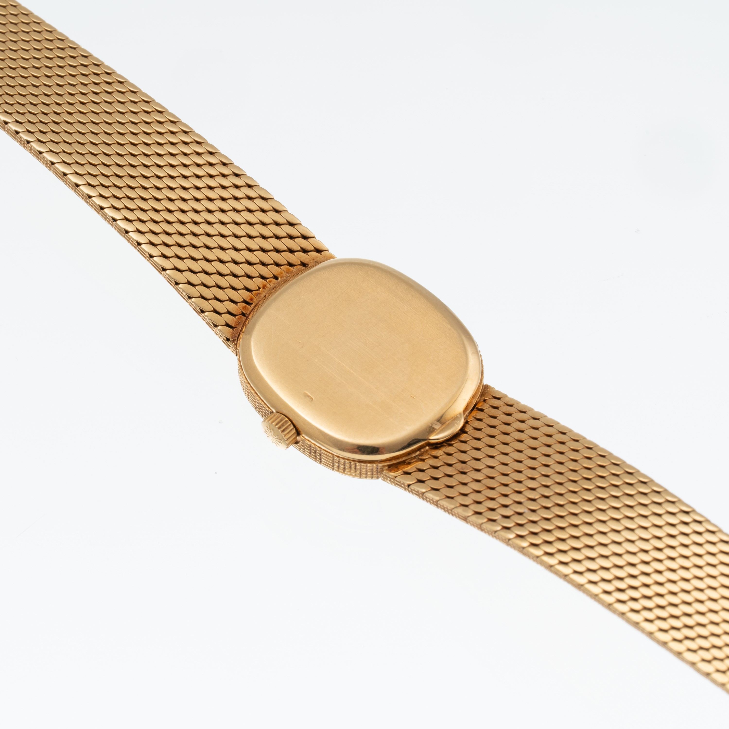 Patek Philippe - Ellipse 4132/1, orologio solo tempo in oro giallo 18 kt a carica manuale