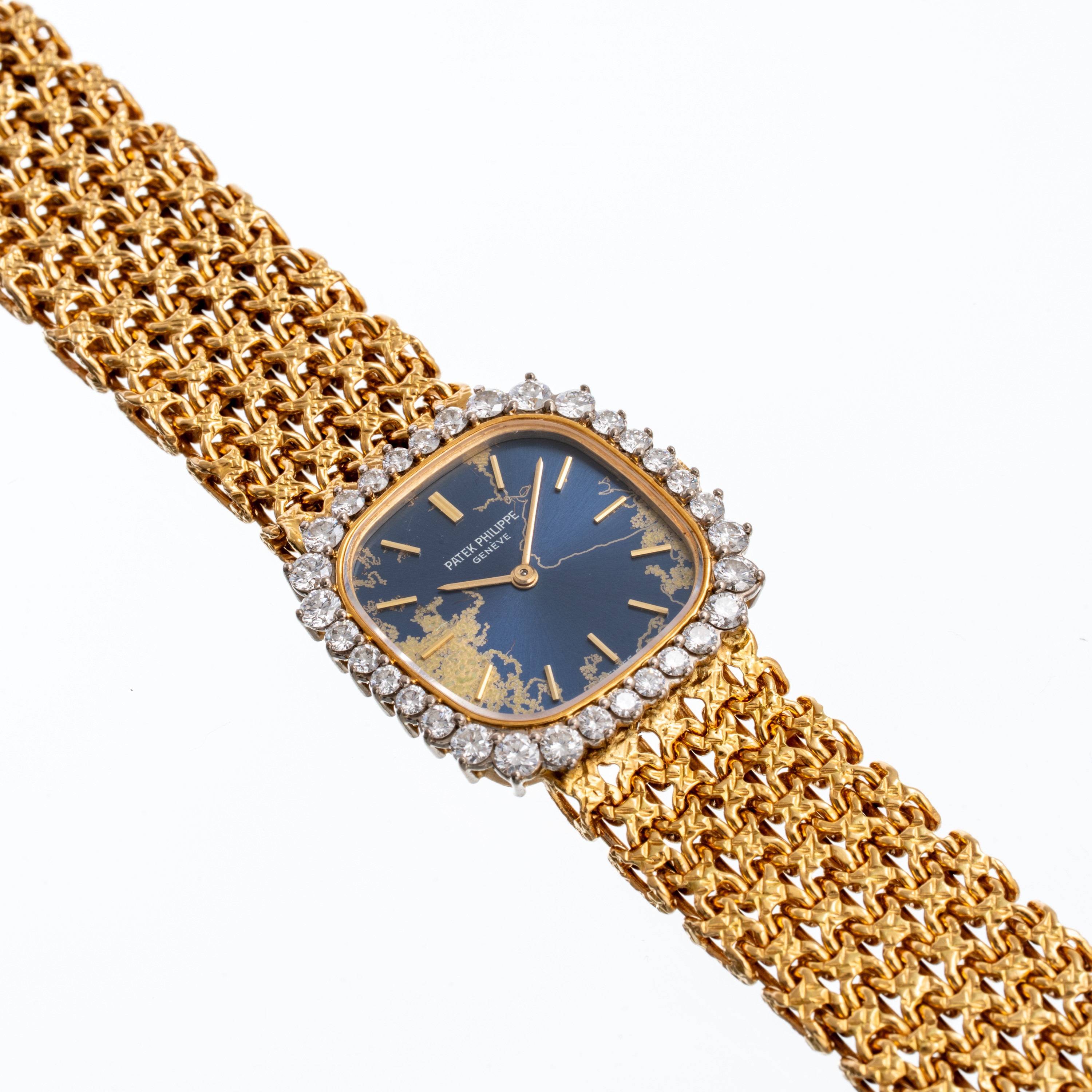 Patek Philippe - Orologio solo tempo in oro giallo 18 kt con quadrante blu virato e ghiera in dia...
