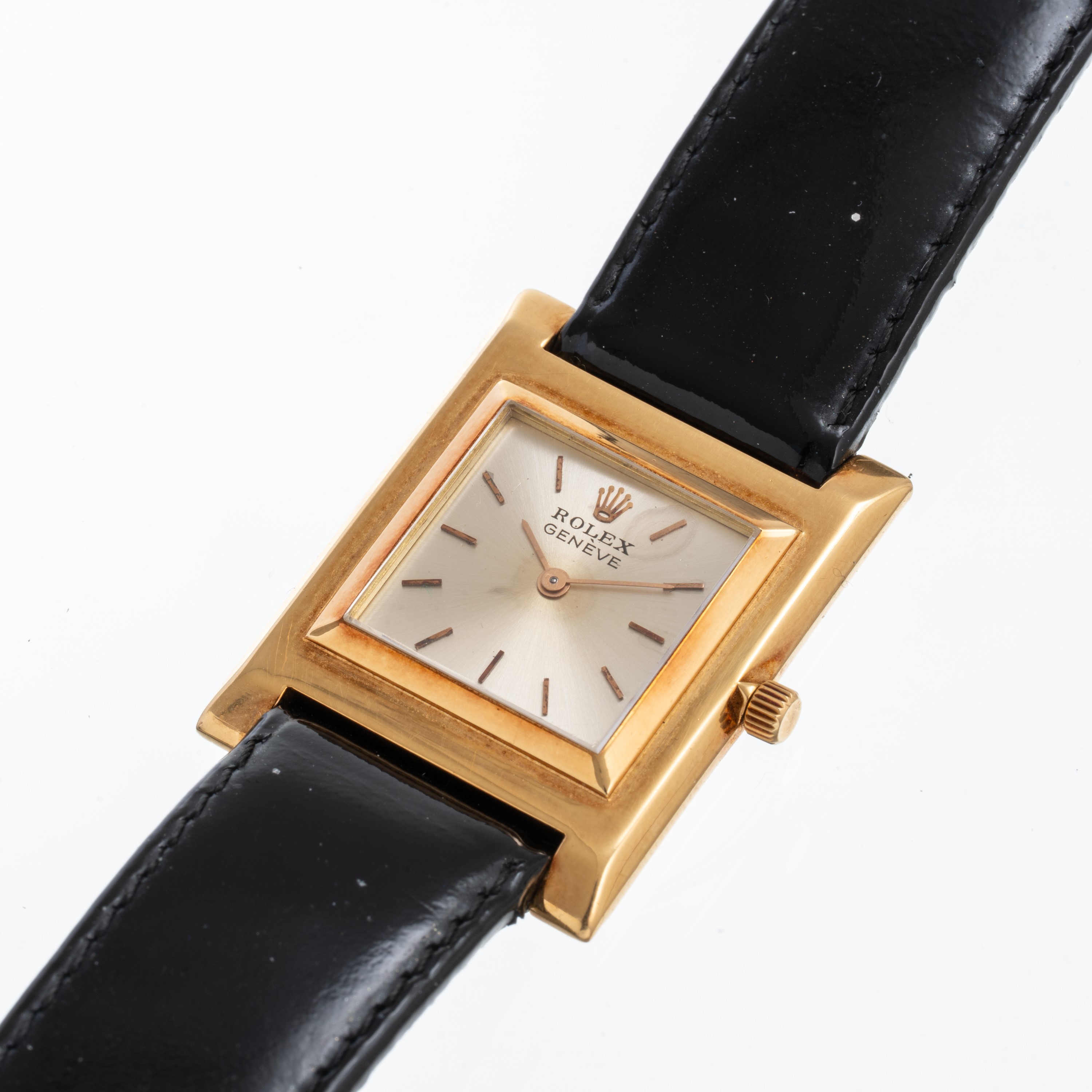 Rolex, Orologio Solo Tempo a carica manuale in oro giallo 18 kt con quadrante argenteo