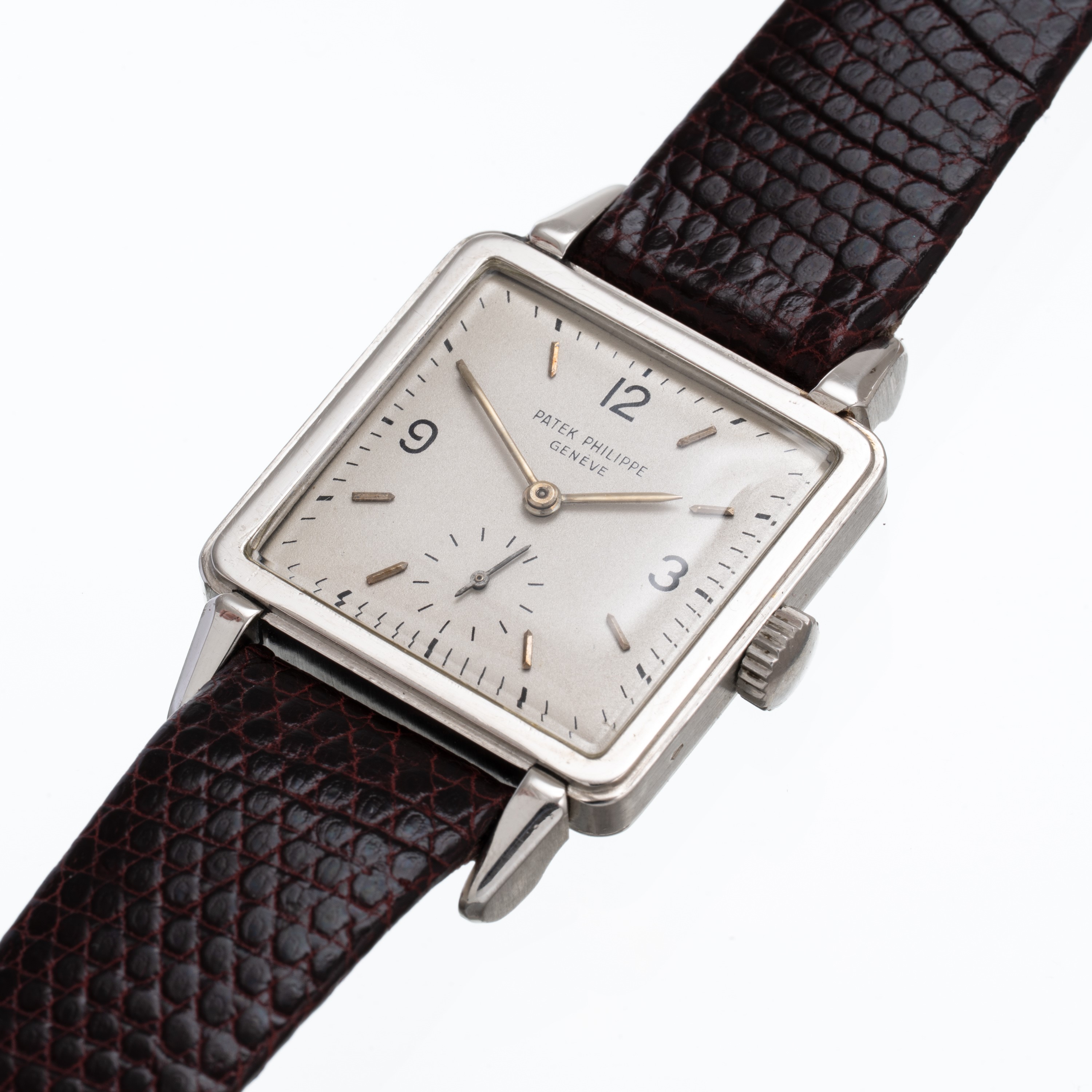 Patek Philippe - Cioccolatone 2422, orologio solo tempo a carica manuale in platino con quadrante...