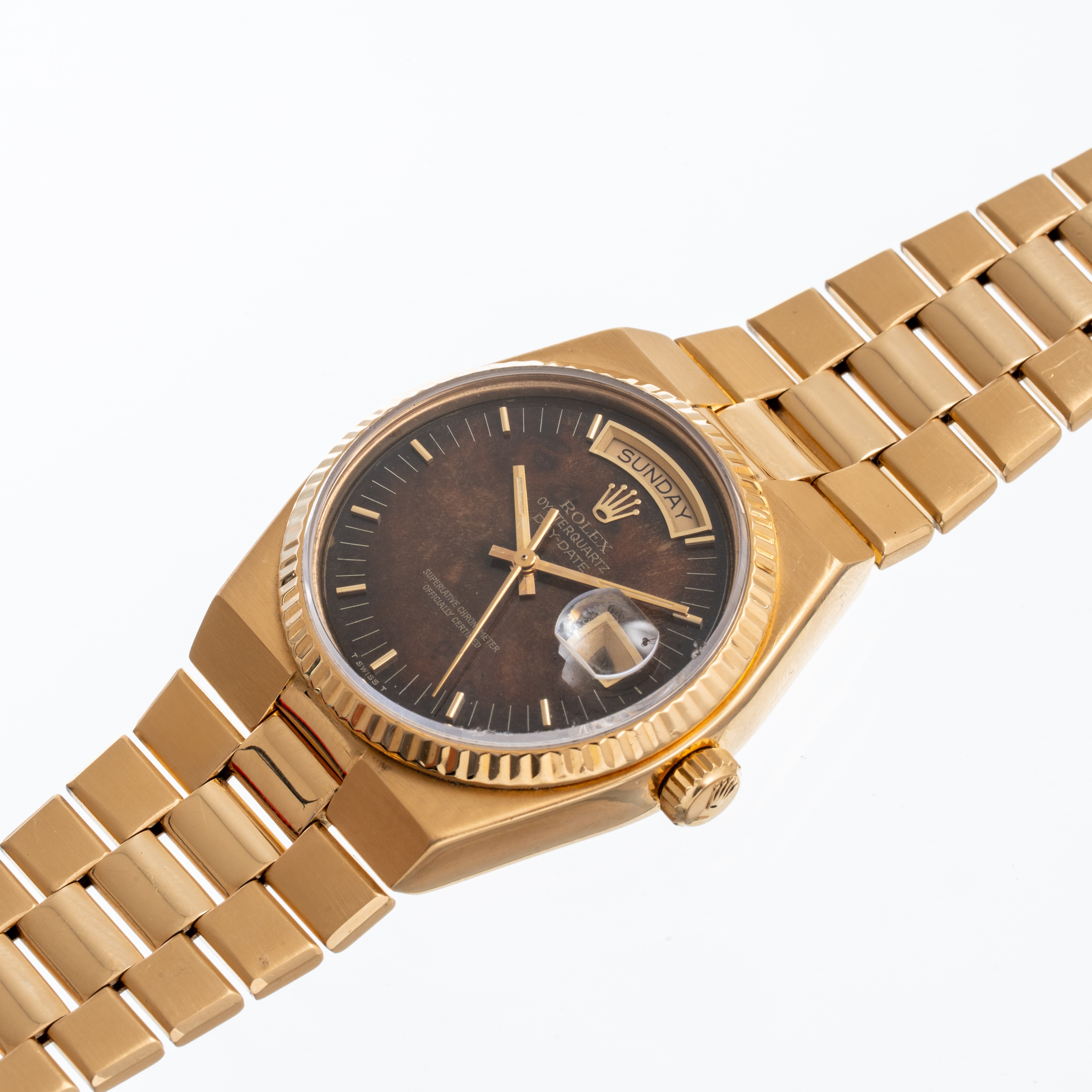 Rolex - Day-Date Oysterquartz 19018, orologio al quarzo in oro giallo 18 kt con quadrante in radi...