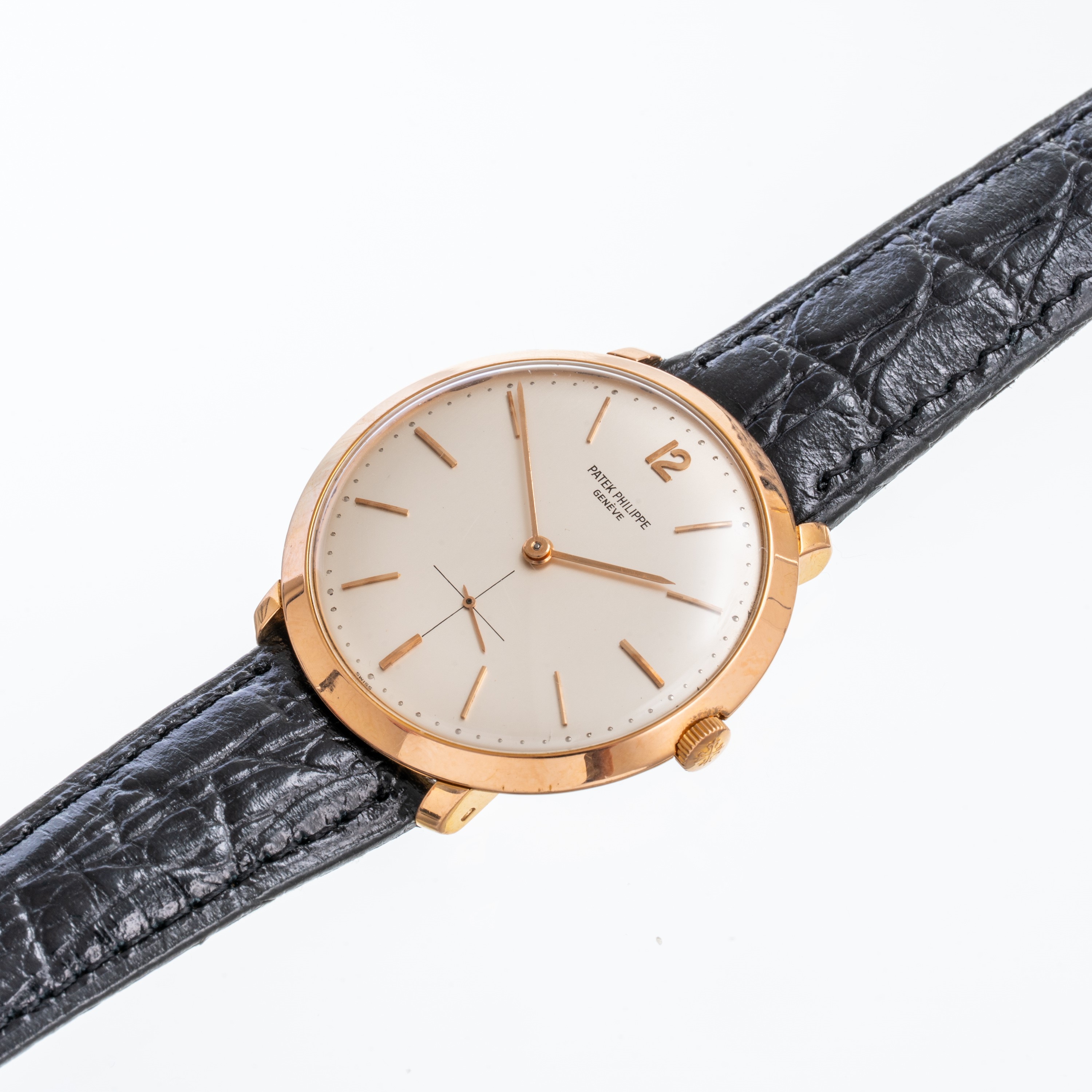 Patek Philippe - Calatrava, disco volante, orologio solo tempo a carica manuale in oro rosa 18 kt...