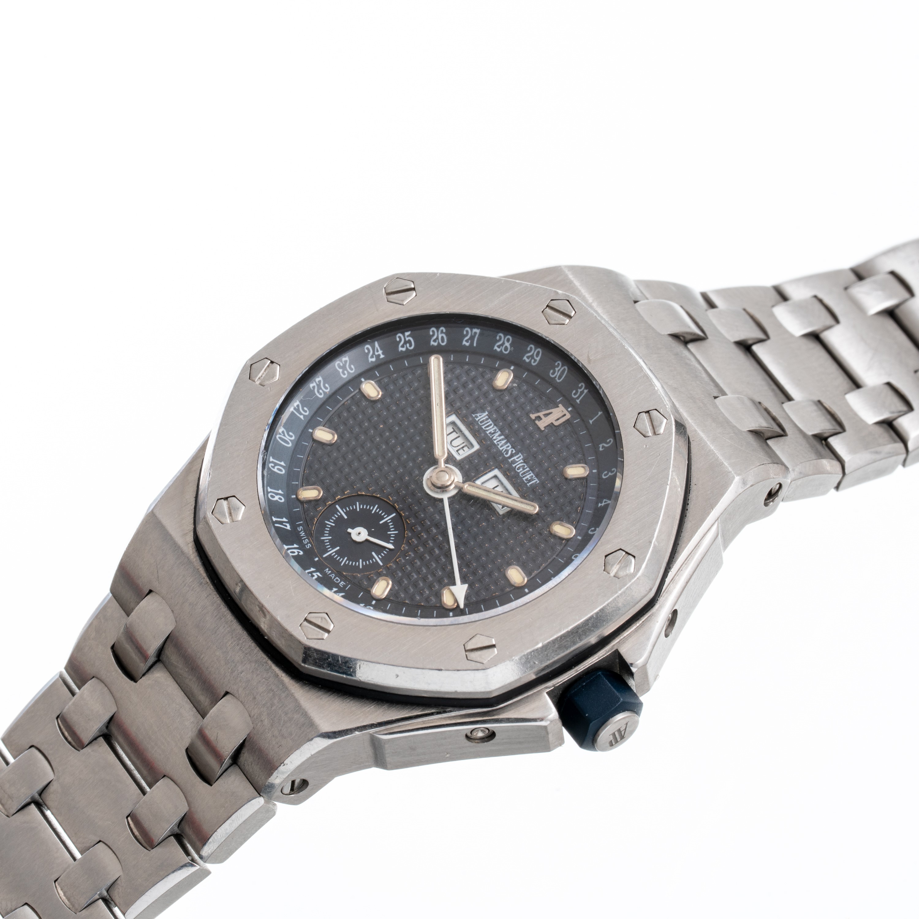 Audemars Piguet - Royal Oak Offshore Triple Calendar ref. 25807ST
