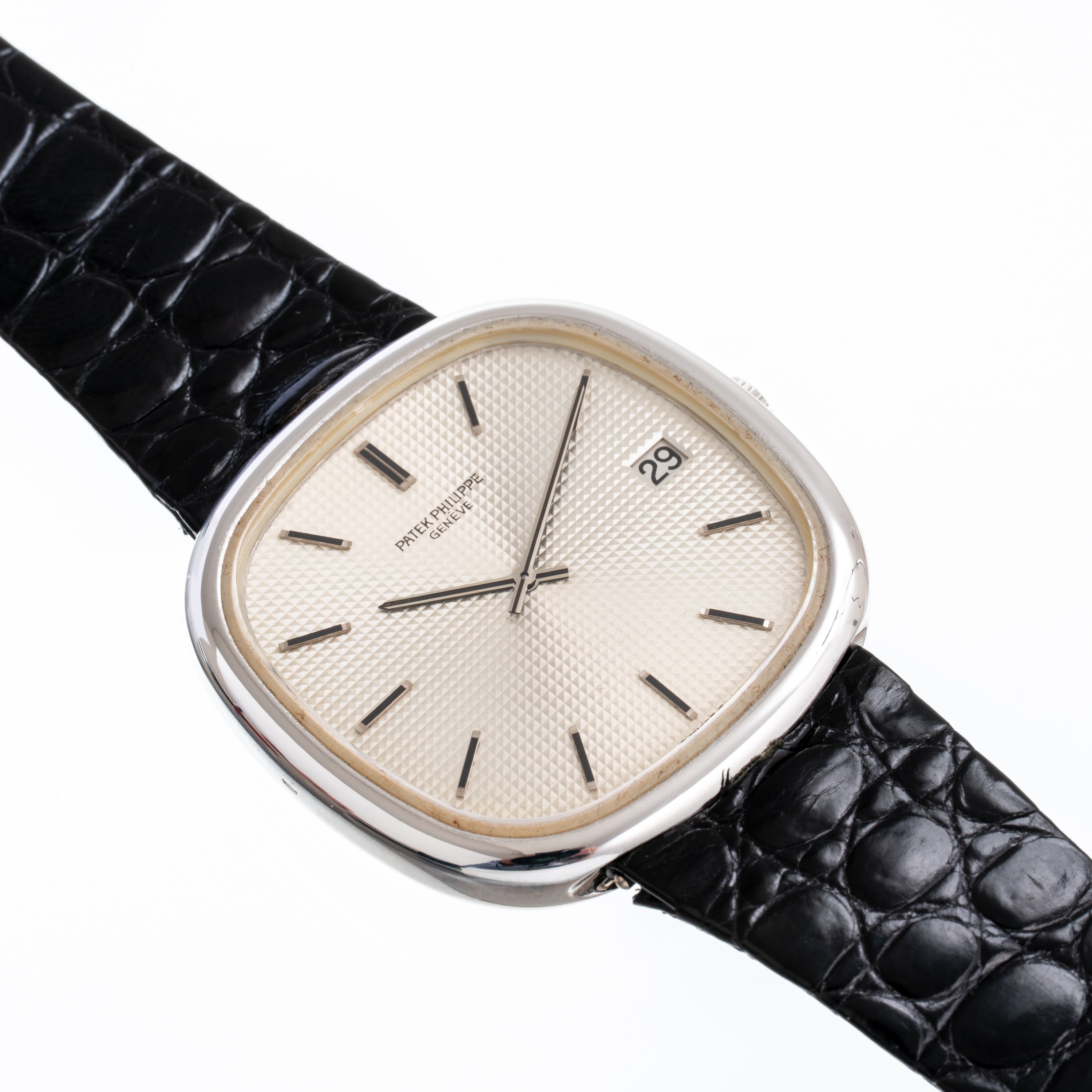 Patek Philippe - Calatrava Ellipse 3604, orologio da polso solo tempo in oro bianco 18 kt con car...