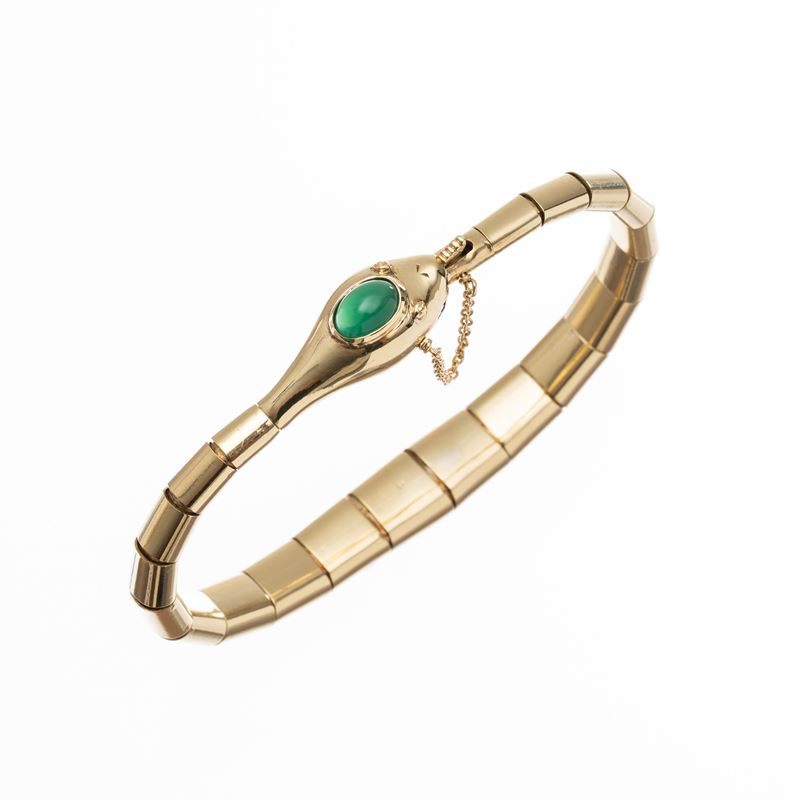 Bracciale in oro giallo 18 kt a forma di serpente con agata verde
