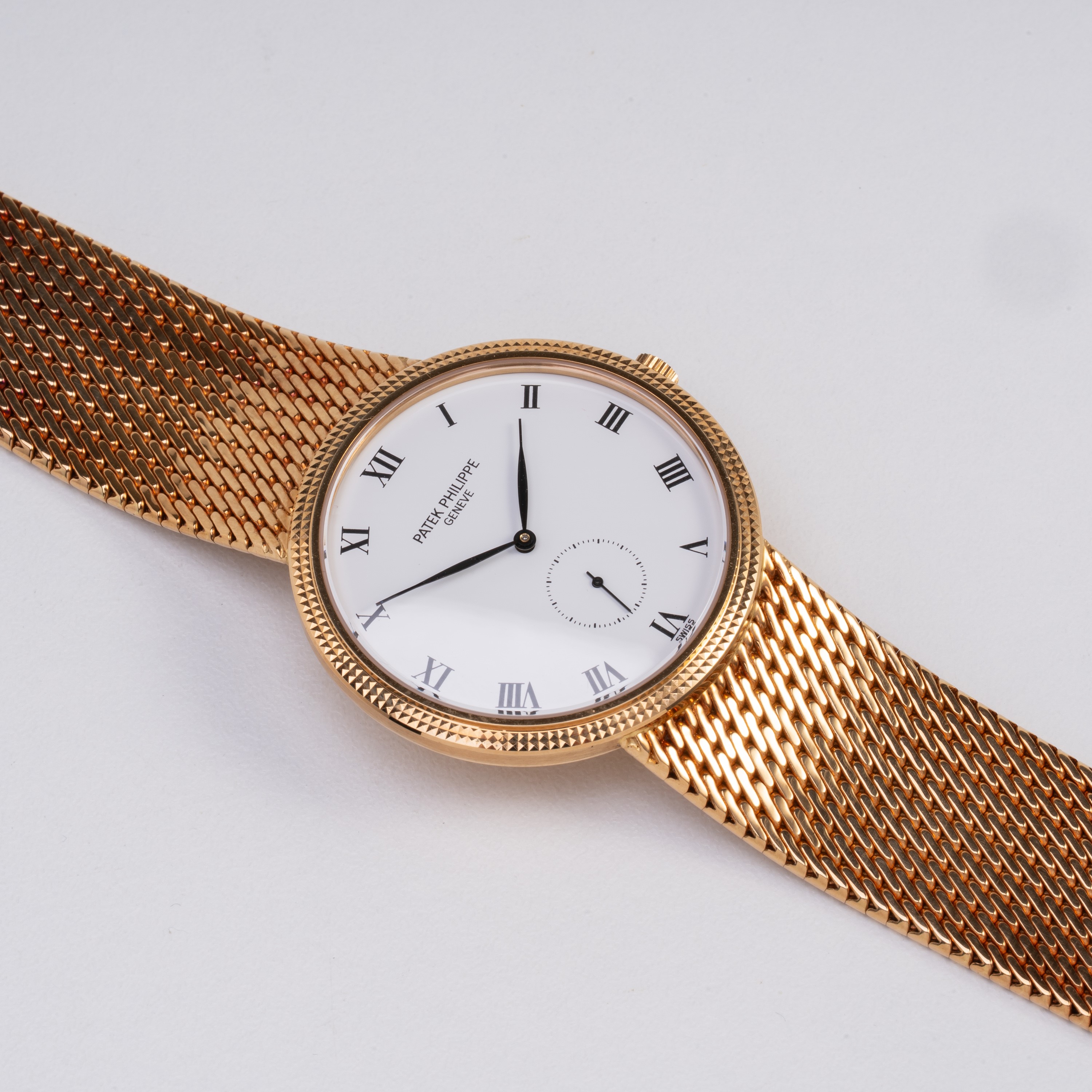 Patek Philippe - Calatrava - Orologio a carica manuale in oro giallo 18kt con bracciale integrato
