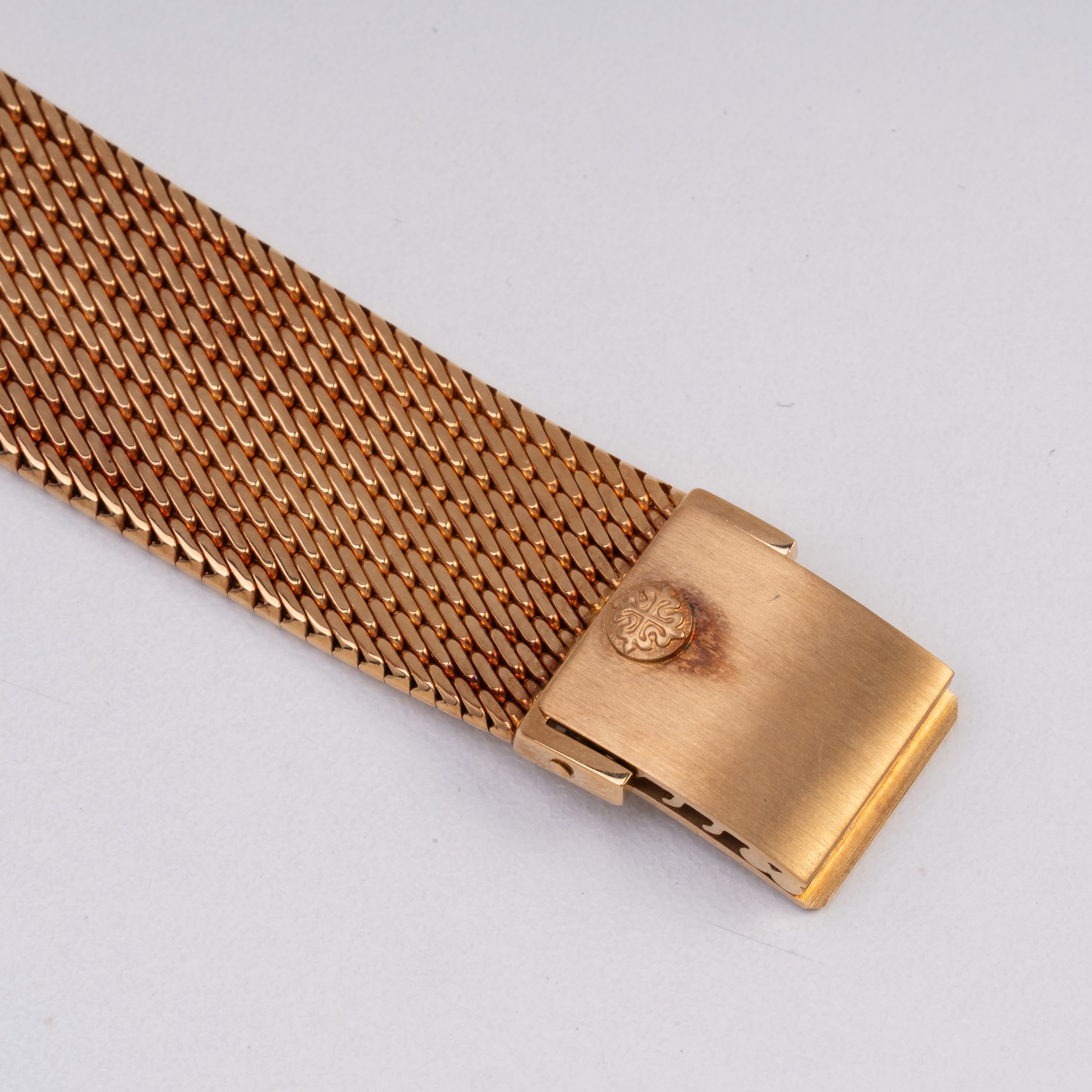 Patek Philippe - Calatrava - Orologio a carica manuale in oro giallo 18kt con bracciale integrato