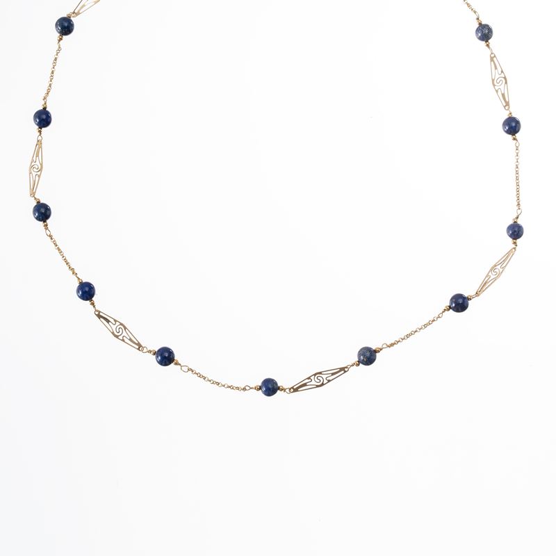 Collana in oro giallo 18 kt con lapislazzuli, motivi a losanga