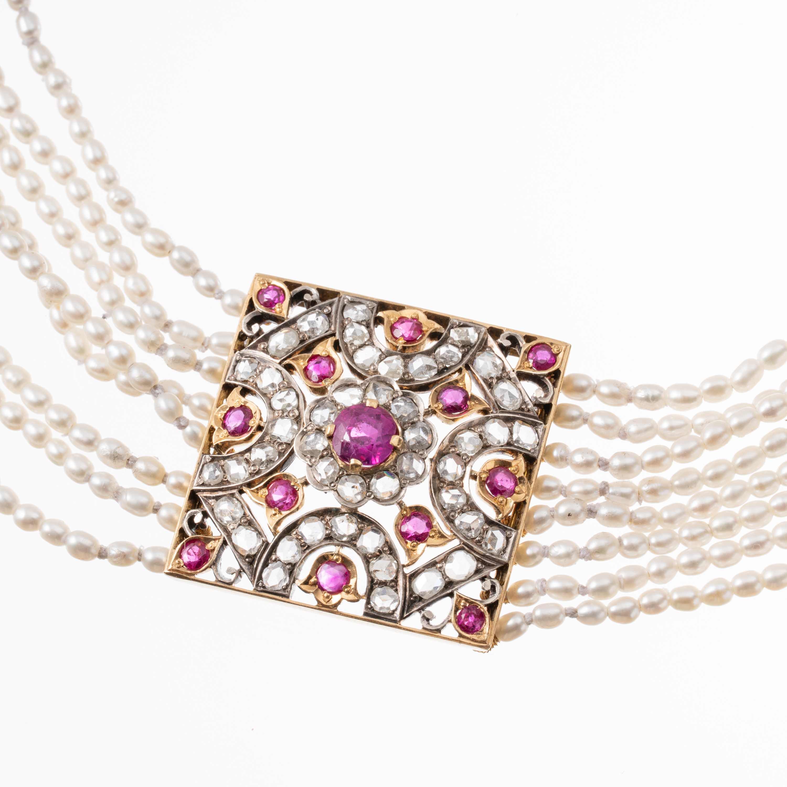 Black, Starr & Frost - Collana vittoriana in oro giallo 18 kt, argento, diamanti, rubini e perle ...