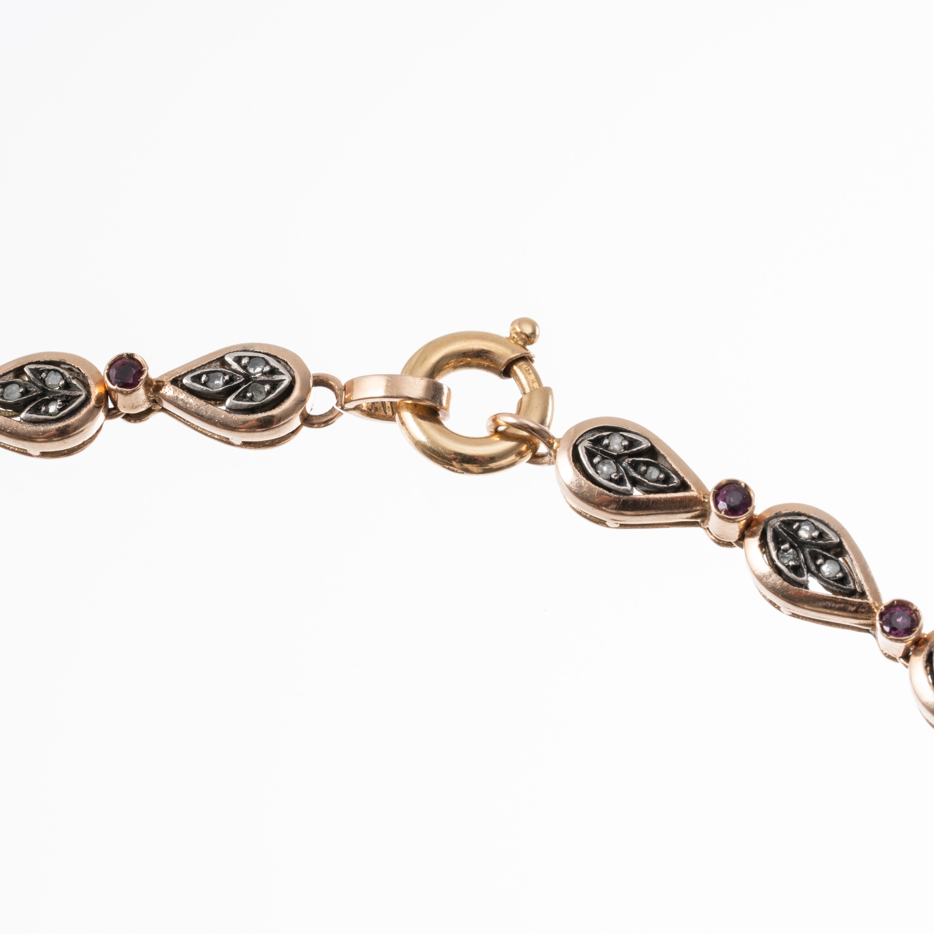 Black, Starr & Frost - Collana vittoriana in oro giallo 18 kt, argento, diamanti, rubini e perle ...