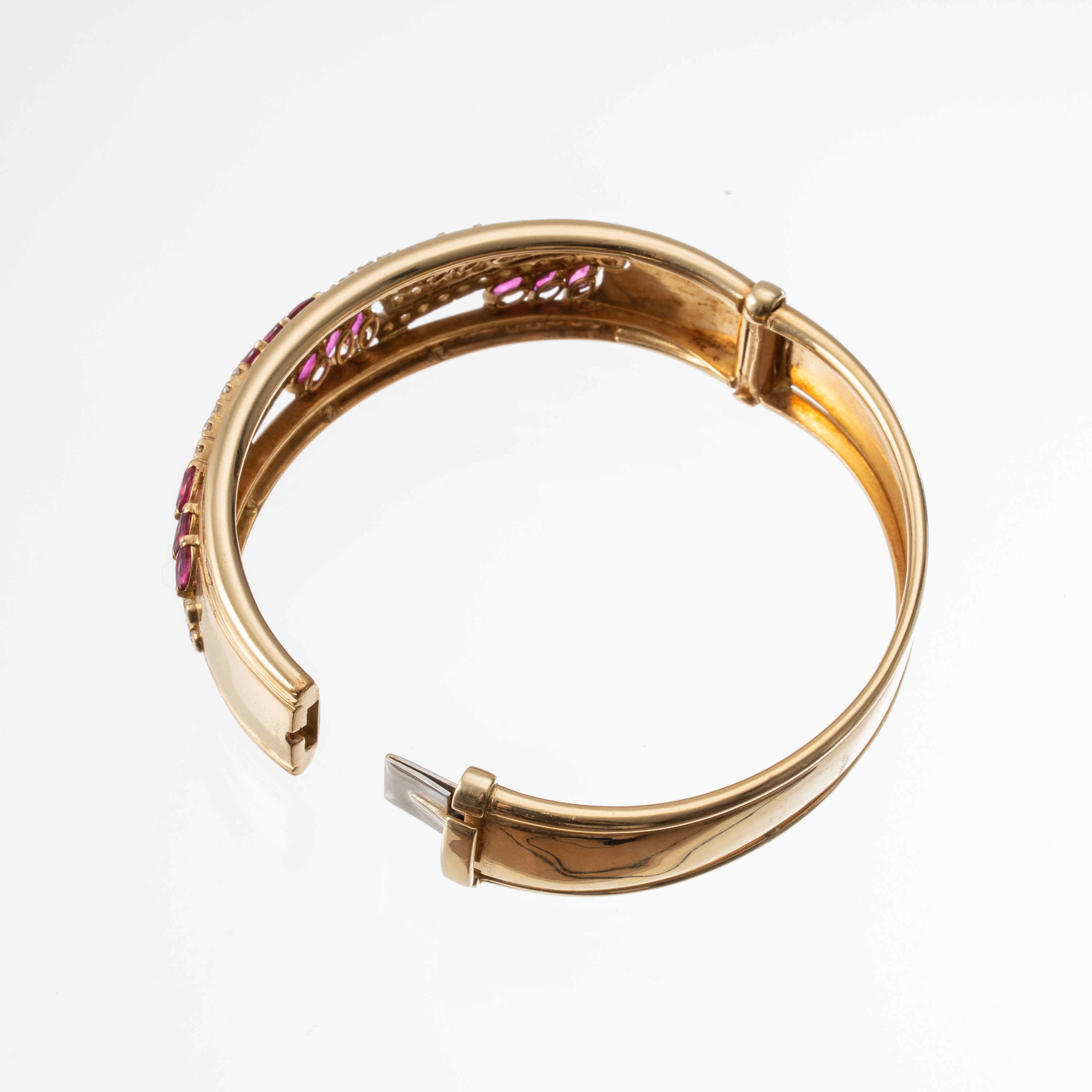 Bracciale in oro giallo 18 kt con diamanti e rubini