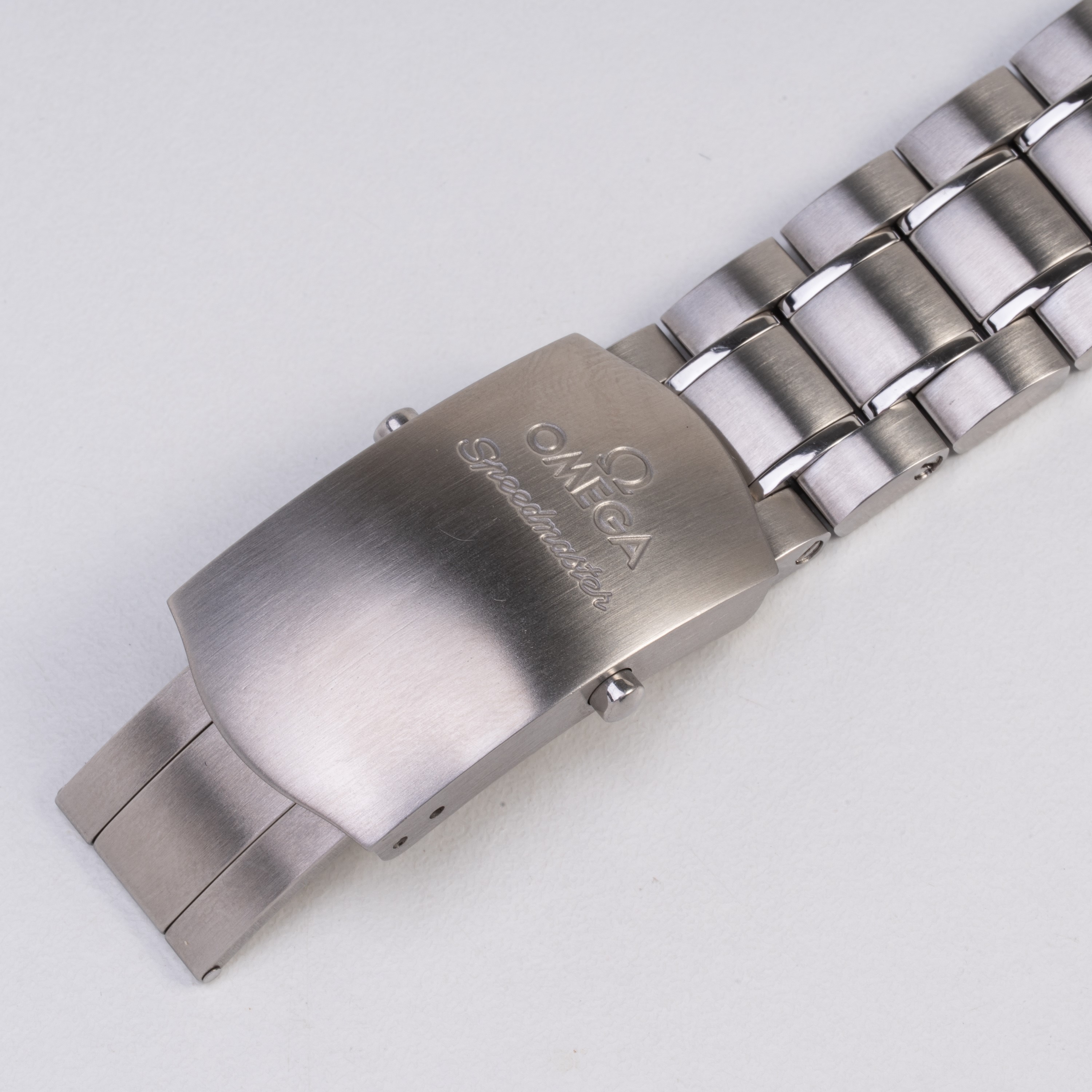 Omega - Speedmaster Racing Co-Axial, cronografo automatico in acciaio con quadrante bianco e data...