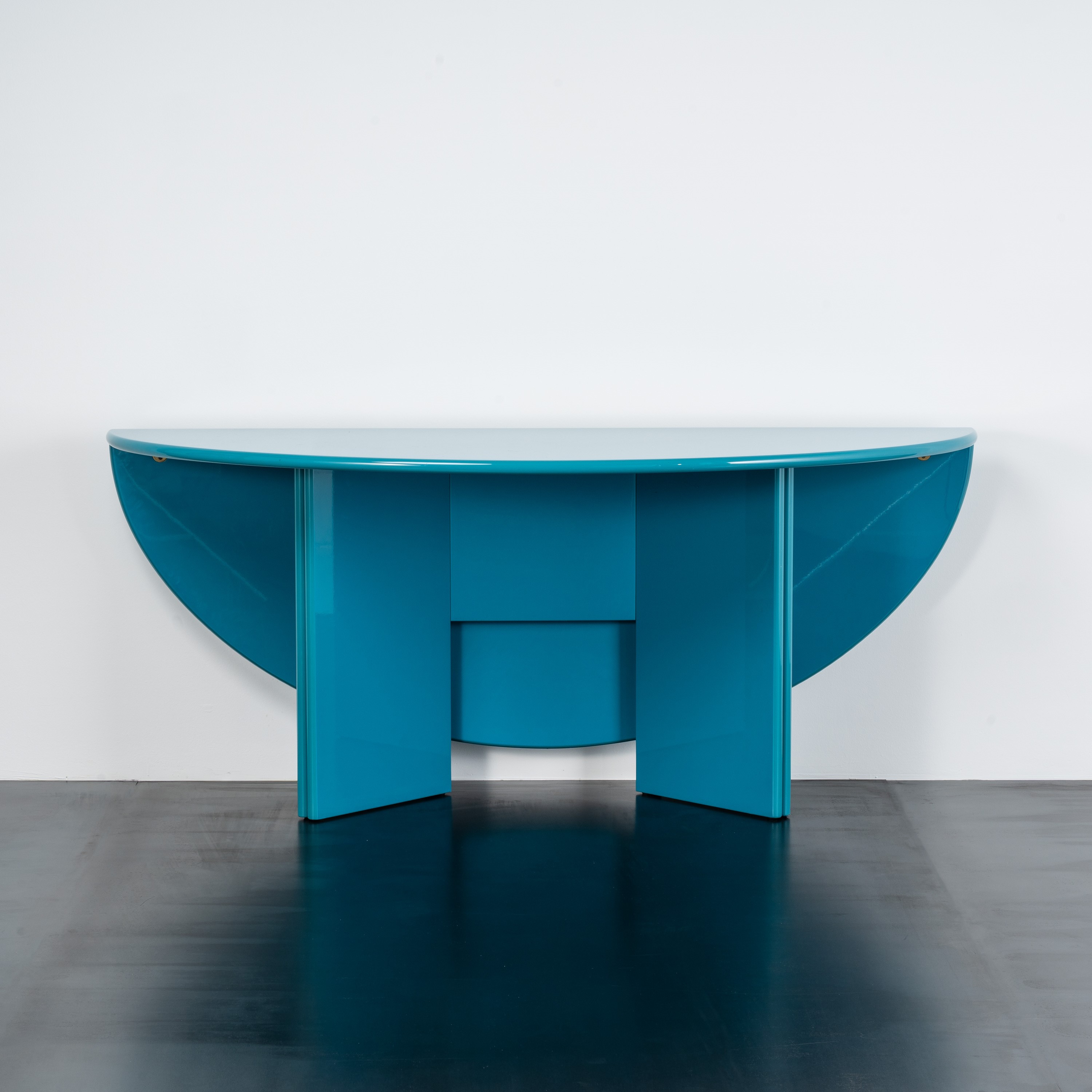 Kazuhide Takahama - Tavolo console “Antella”, doppi pannelli incernierati con chiusura magnetica
