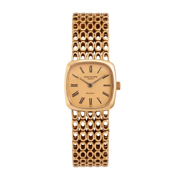 PATEK PHILIPPE - PATEK PHILIPPE - ELLIPSE OROLOGIO SOLO TEMPO A CARICA MANUALE IN ORO GIALLO 18KT CON BRACCIALE INTEGRATO IN ORO GIALLO 18KT E QUADRANTE CHAMPAGNE REALIZZATO PER IL RIVENDITORE TRUCCHI