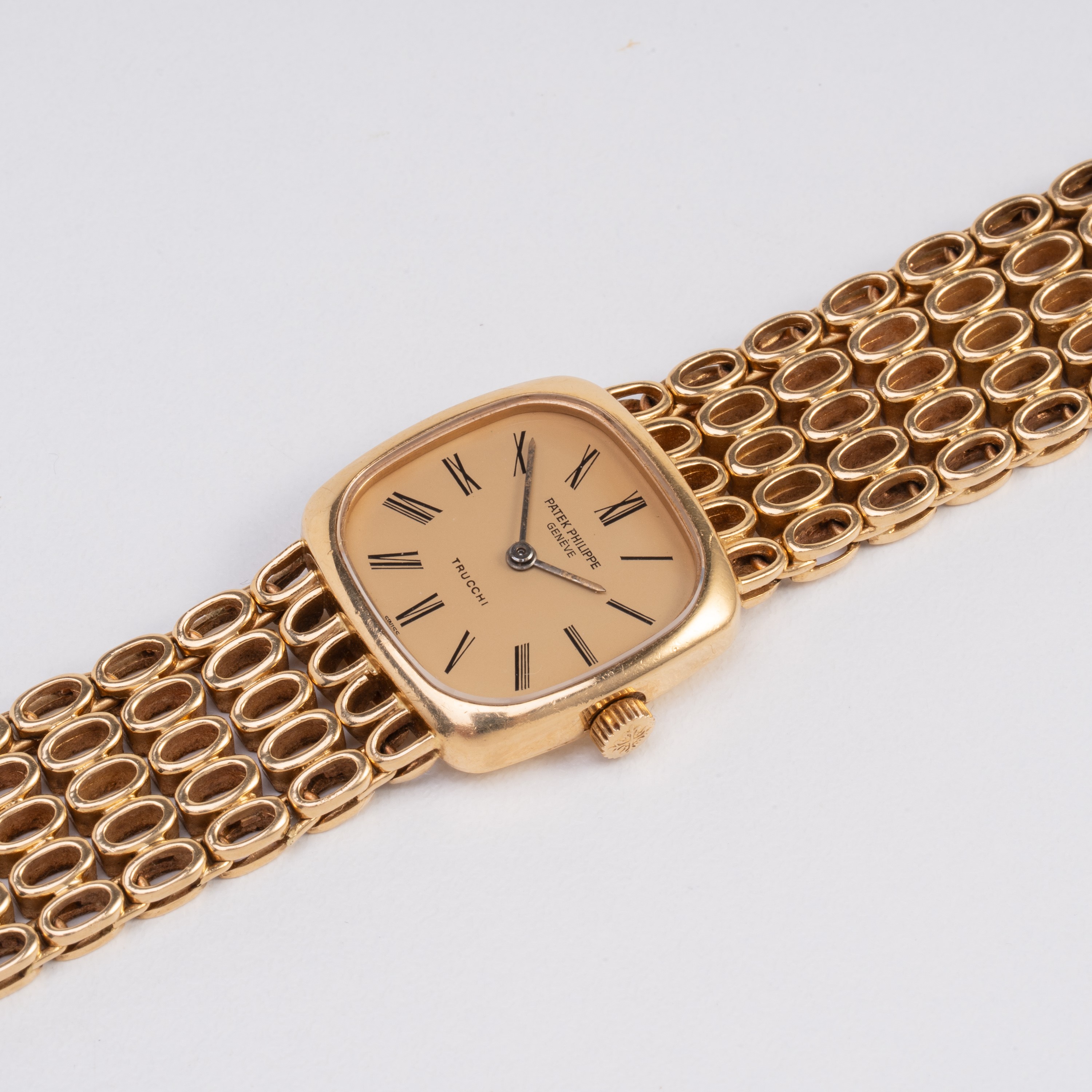 Patek Philippe - Ellipse — orologio solo tempo a carica manuale in oro giallo 18 kt con quadrante...