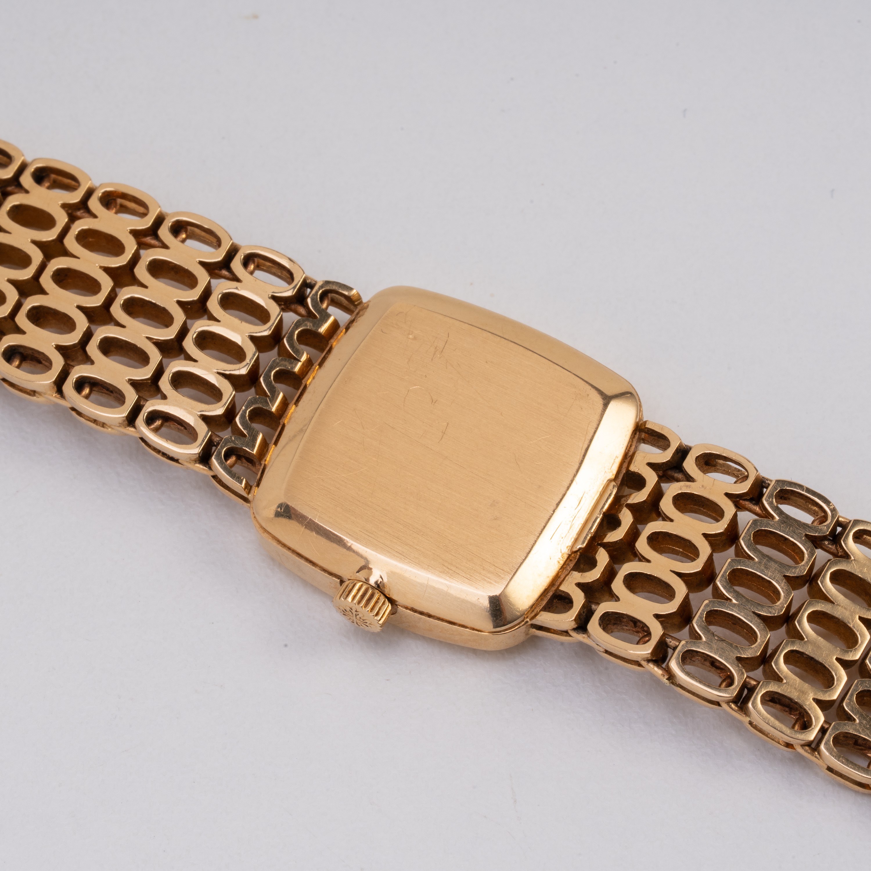 Patek Philippe - Ellipse — orologio solo tempo a carica manuale in oro giallo 18 kt con quadrante...
