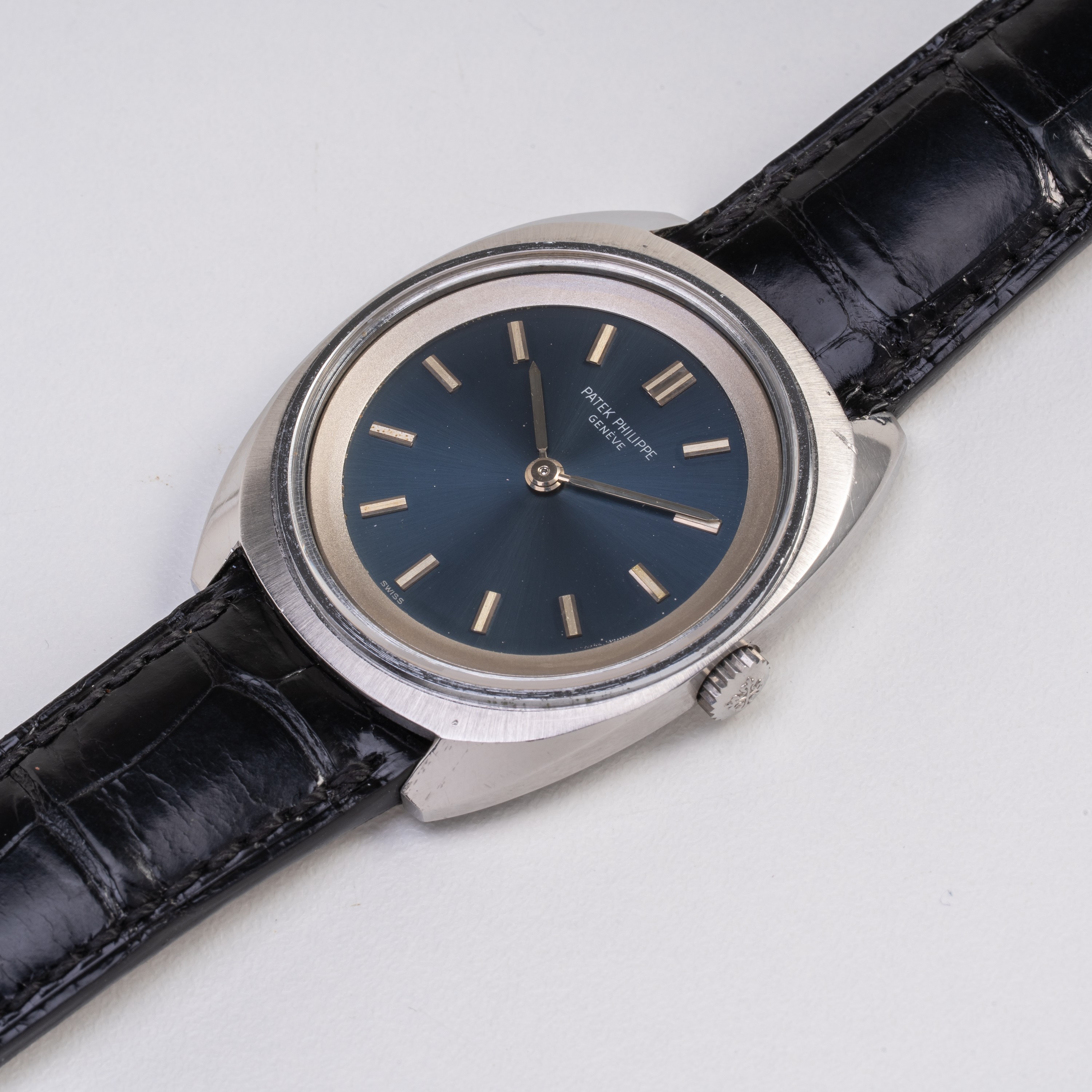 Patek Philippe - Calatrava 3579 — orologio solo tempo a carica manuale in acciaio con quadrante b...