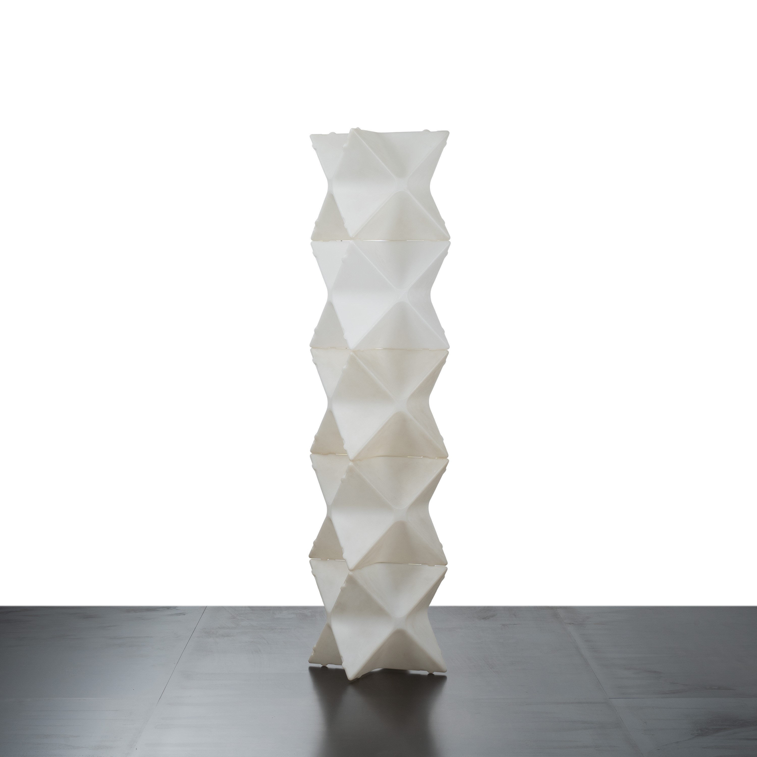Tom Dixon - Lampada da terra 'Octo' in polipropilene stampato a rotazione