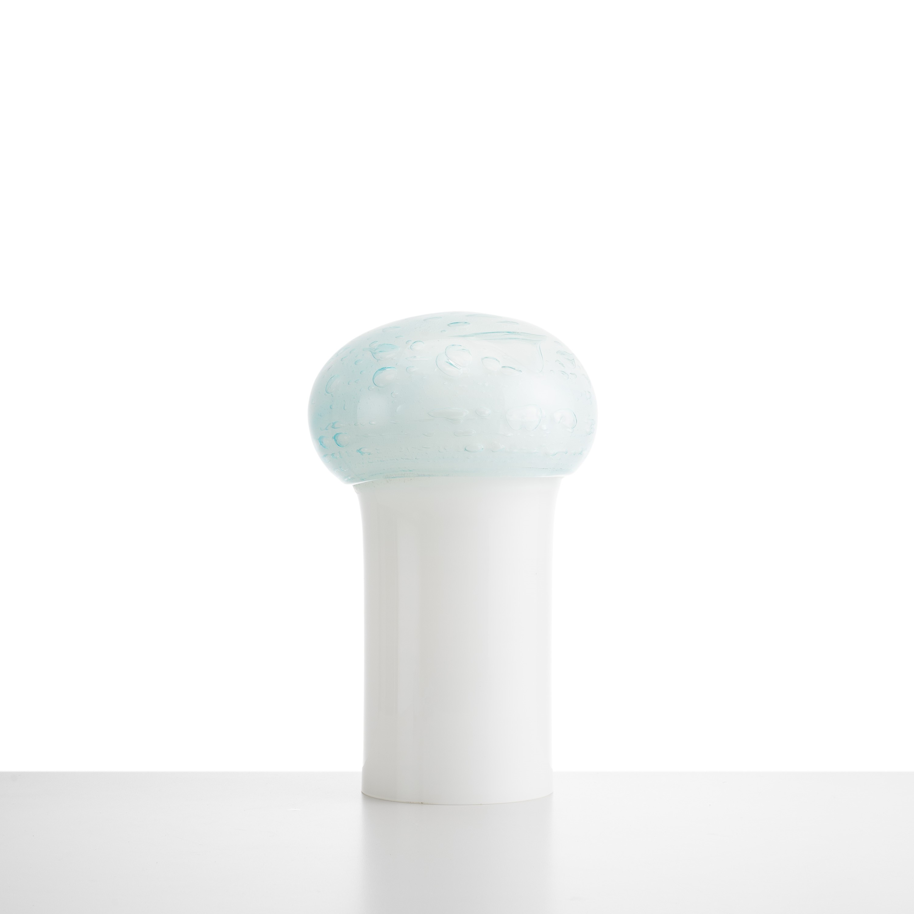 Atribuito a Vistosi, Lampada da tavolo in vetro opalino e vetro colorato