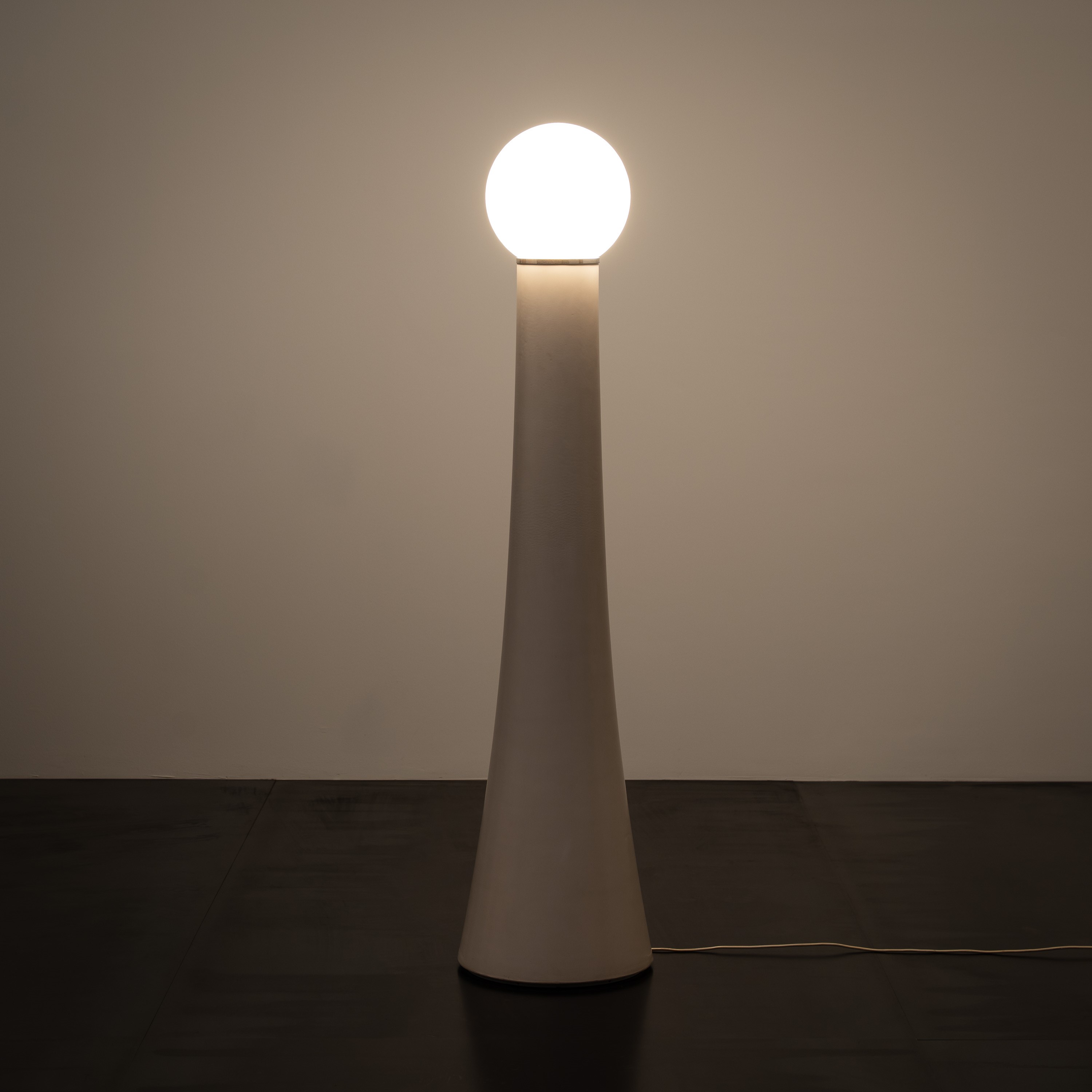 Annig Sarian - Lampada da terra mod. “4059”