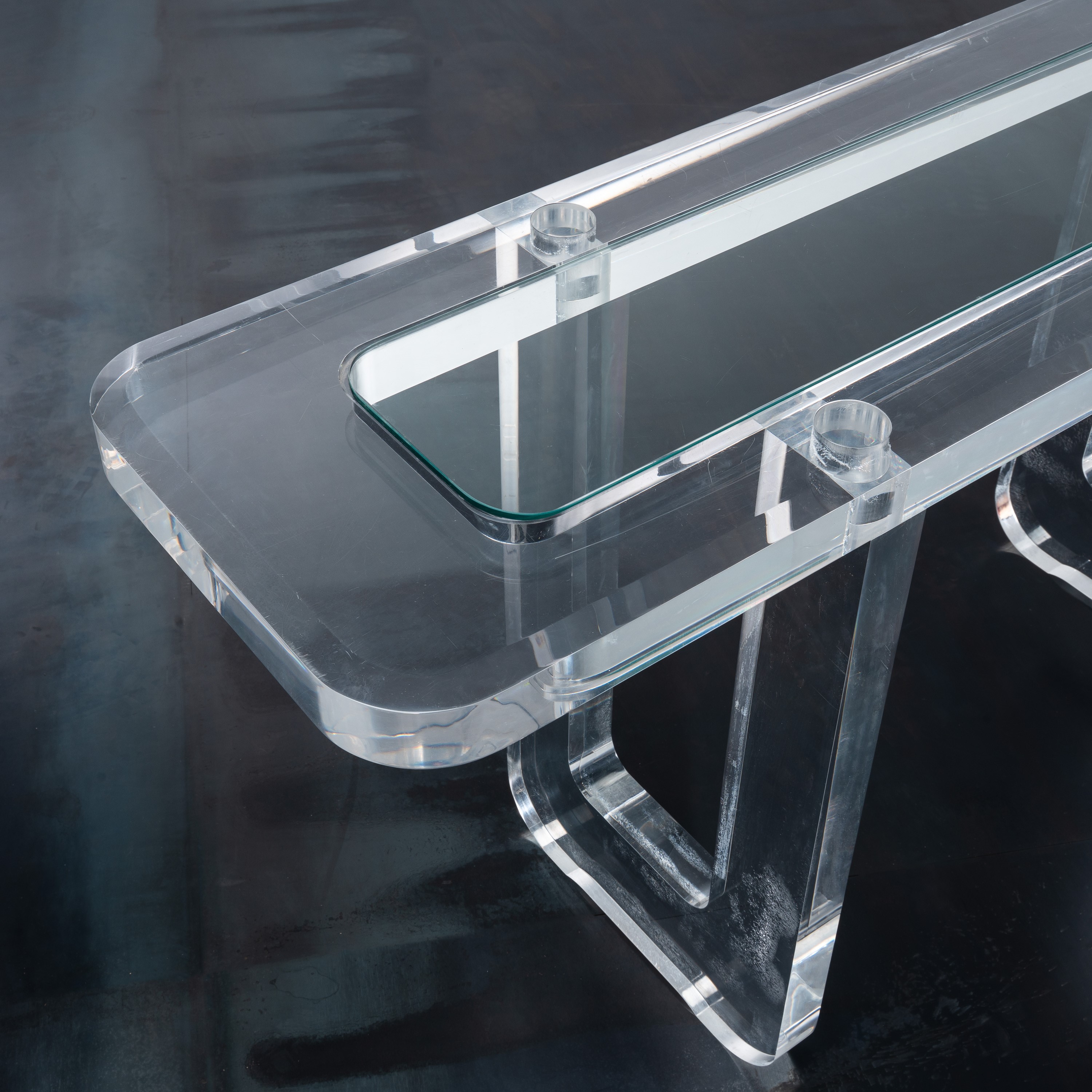 Anonimo - Console in plexiglass trasparente e vetro, 1980