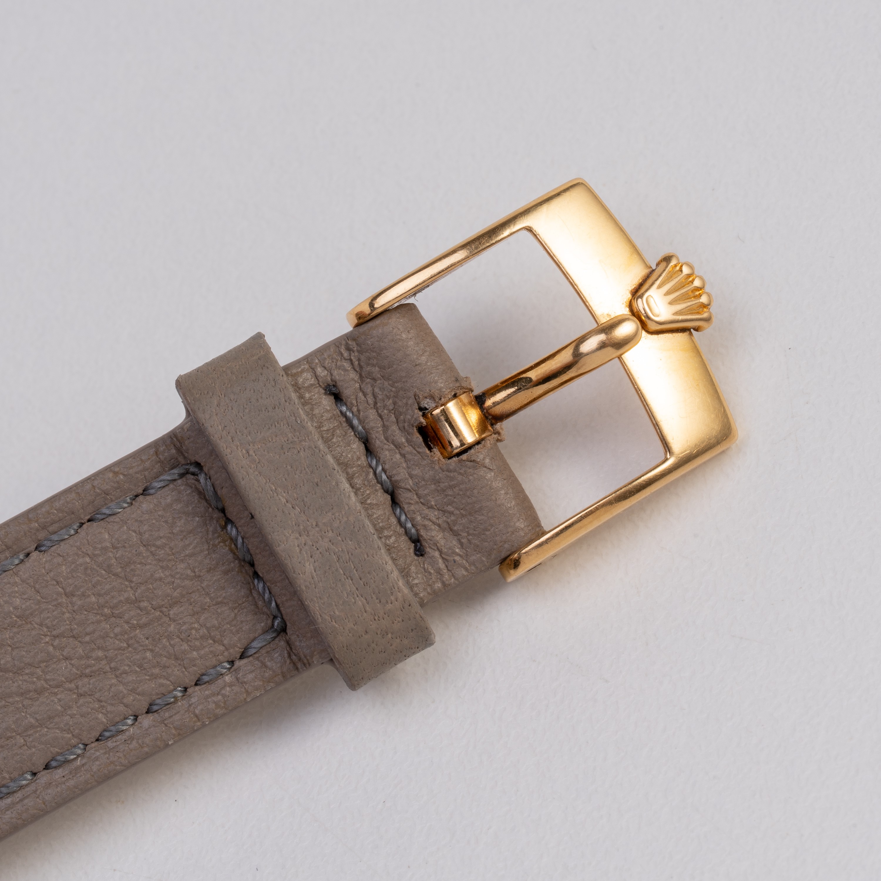 Rolex - Cellini 5112, orologio solo tempo a carica manuale in oro giallo 18kt con quadrante bianc...