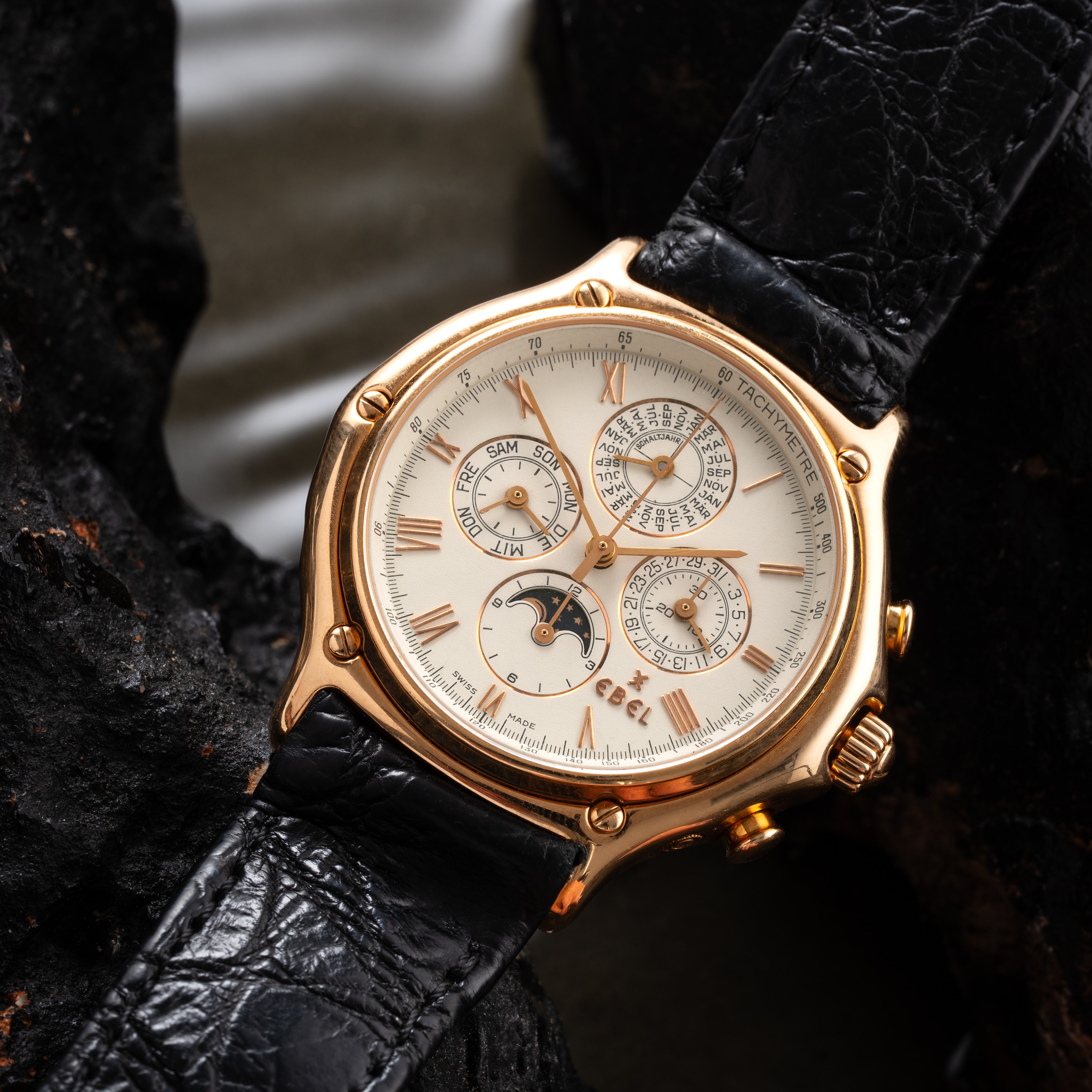 Ebel - Cronografo Calendario Perpetuo 1911 con Fasi Luna in Oro Rosa 18kt