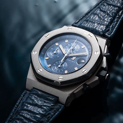 Royal Oak Offshore, cronografo automatico in acciaio con quadrante tapisserie blu e cinturino in ...