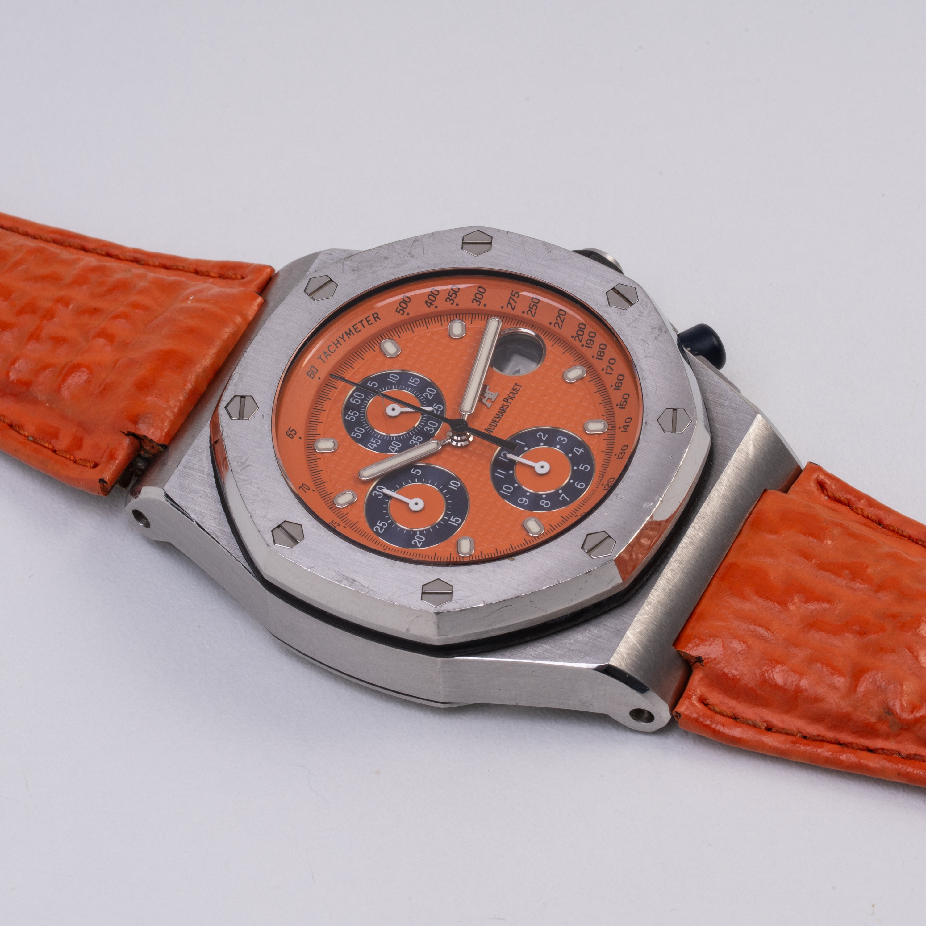 Audemars Piguet - Royal Oak Offshore 25770ST Cronografo automatico in acciaio con quadrante aranc...