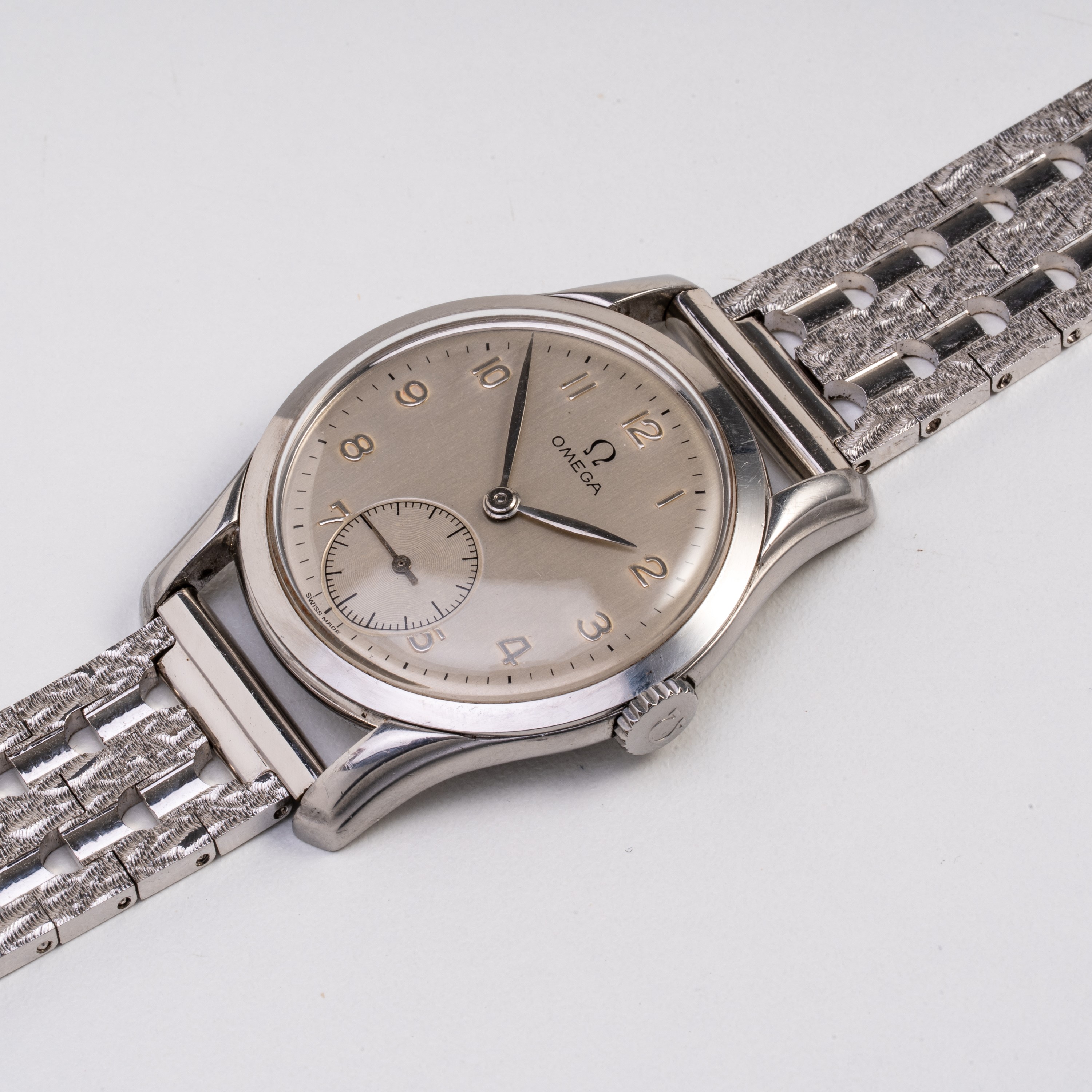 Omega - Calatrava 2488-1 – Orologio solo tempo a carica manuale in acciaio, quadrante argenté con...