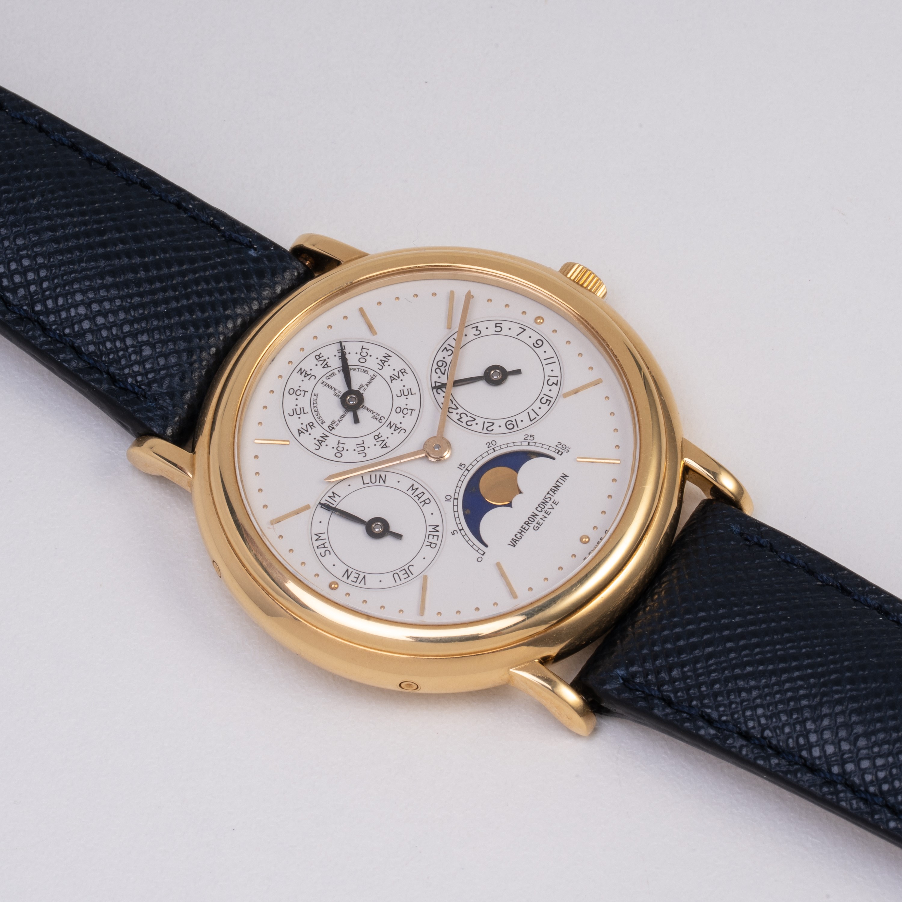 Vacheron Constantin - Patrimony Perpetual Calendar—calendario perpetuo automatico in oro giallo 1...